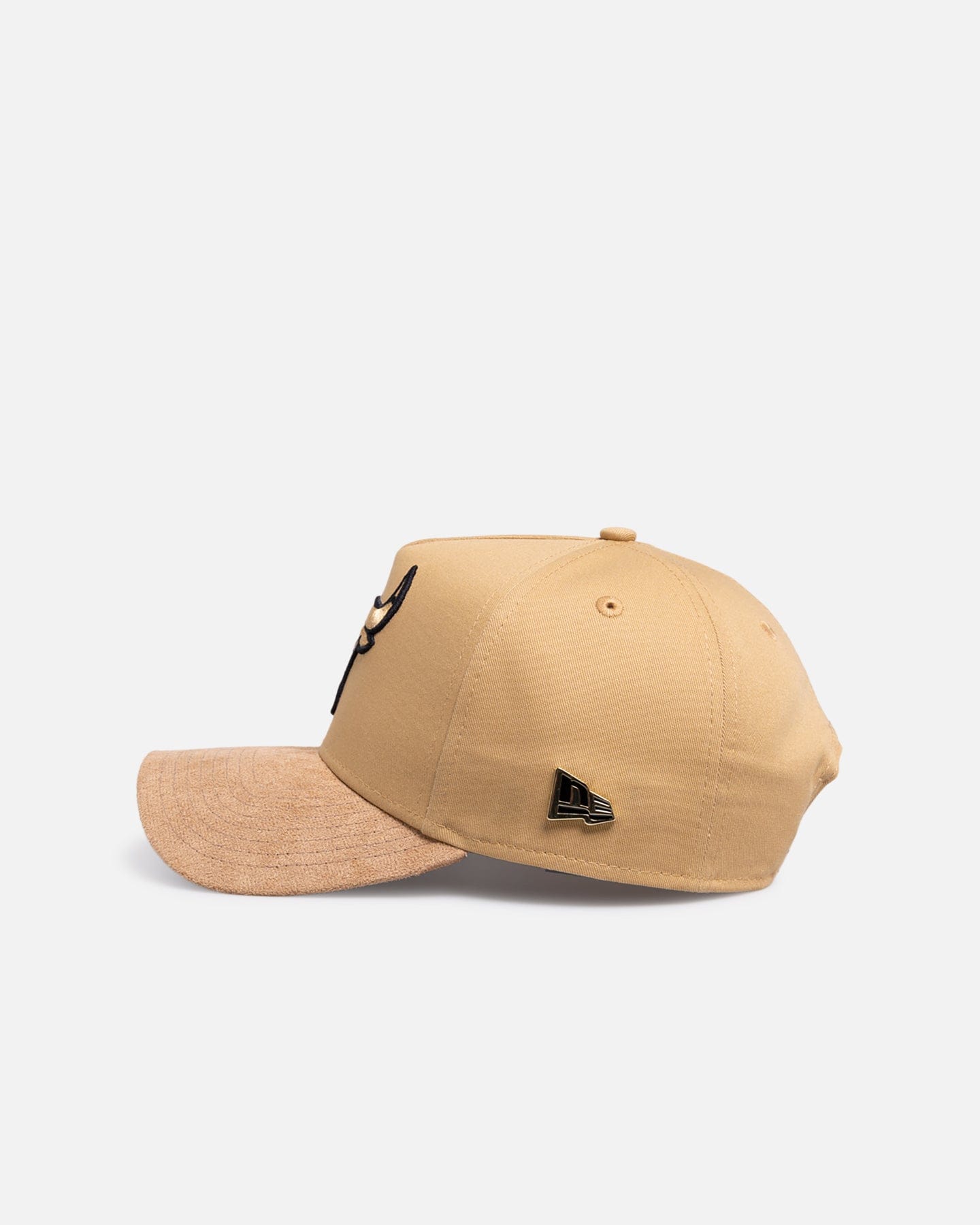 New Era Chicago Bulls Suede Visor 9FORTY A - Frame Snapback Bronze