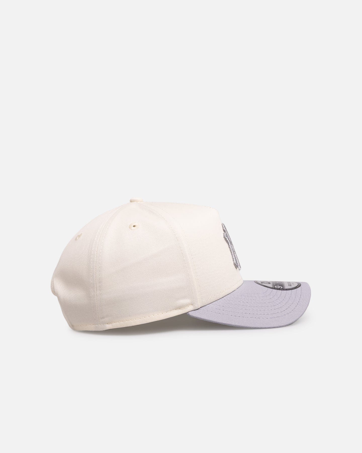 New Era New York Yankees Chrome Grey 9FORTY A - Frame Snapback White/Silver