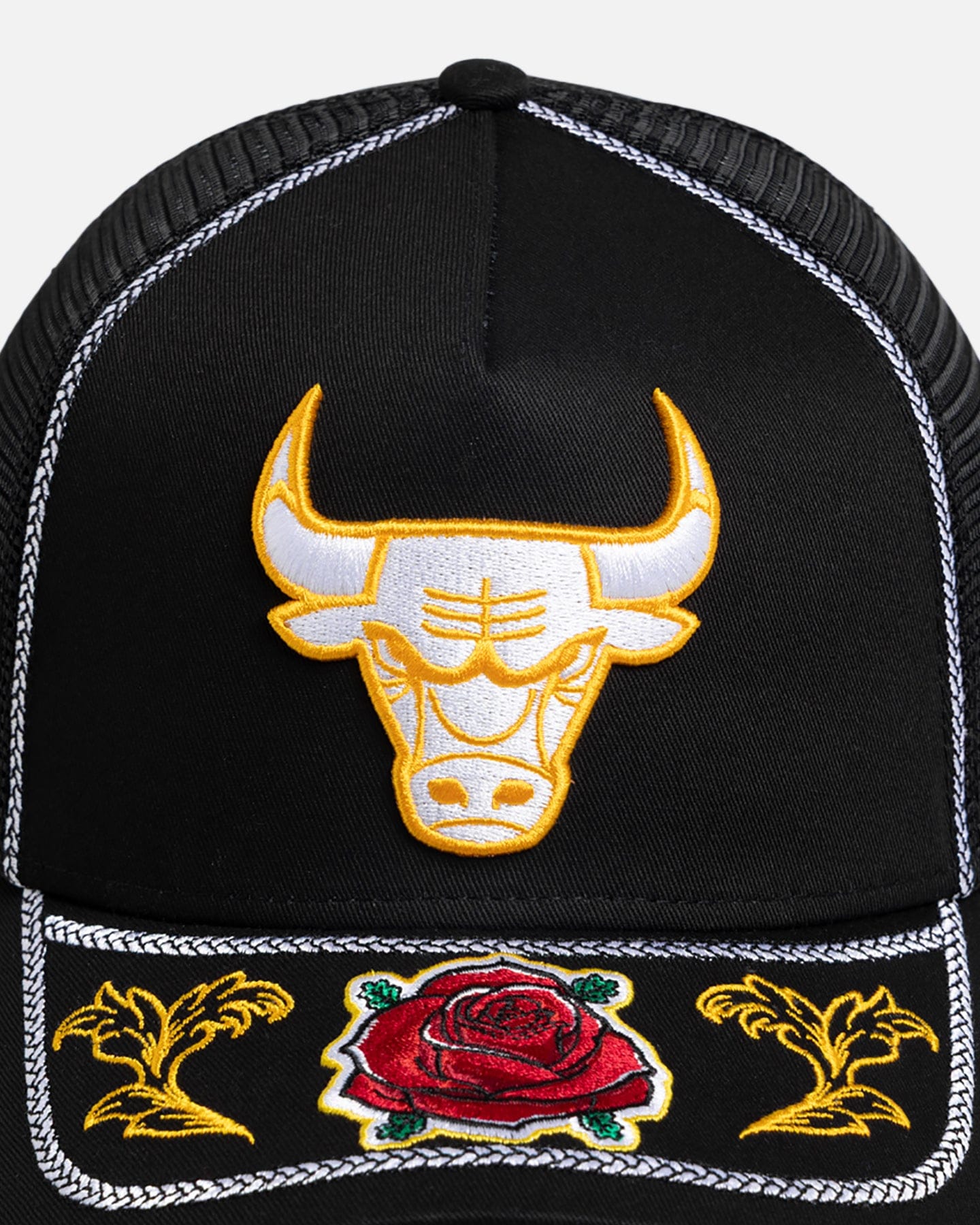 New Era Chicago Bulls Rose Visor 9FORTY A - Frame Trucker Snapback Black/Rose