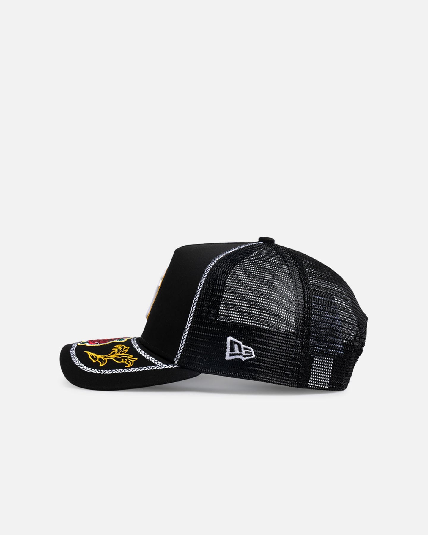 New Era New York Yankees Rose Visor 9FORTY A - Frame Trucker Snapback Black/Rose