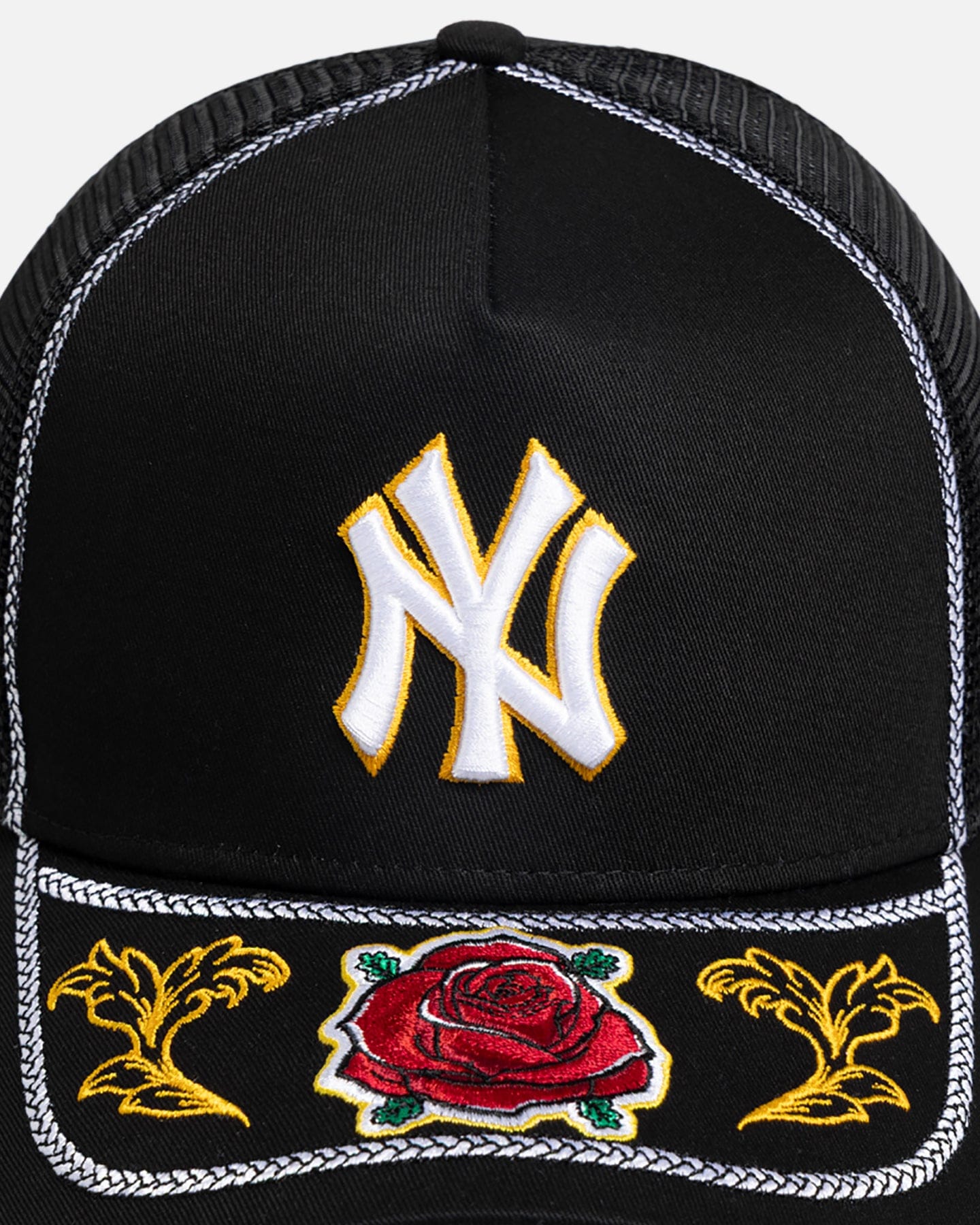 New Era New York Yankees Rose Visor 9FORTY A - Frame Trucker Snapback Black/Rose