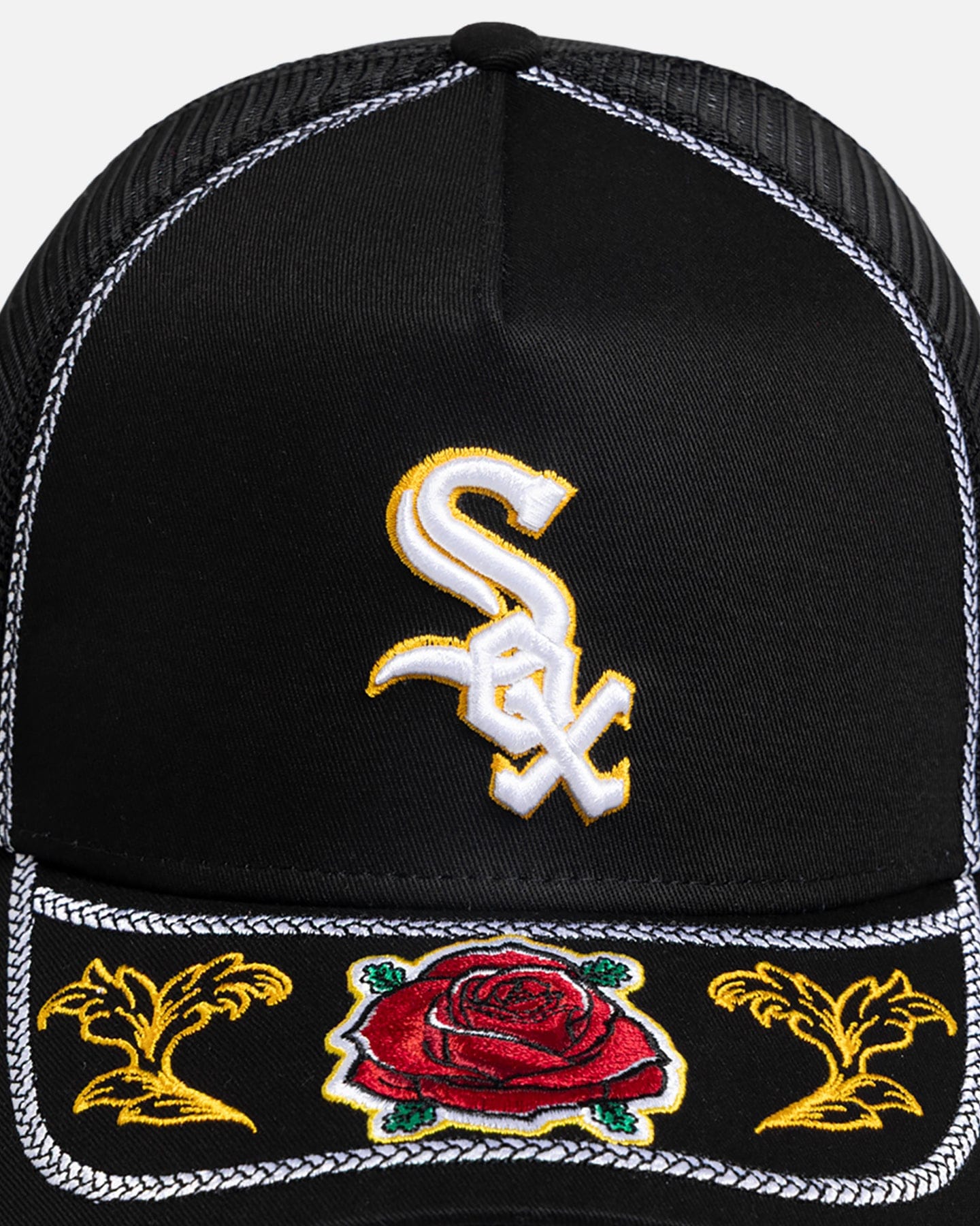 New Era Chicago White Sox Rose Visor 9FORTY A - Frame Trucker Snapback Black/Rose