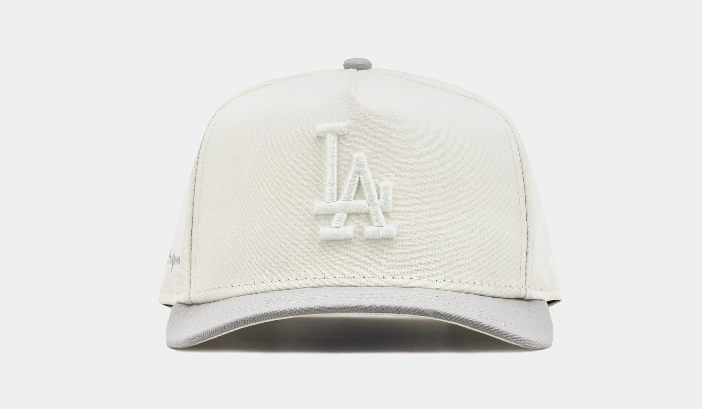 NEW ERA Shoe Palace Exclusive Los Angeles Dodgers Chrome 950AF Curve Mens Hat (Chrome Grey)
