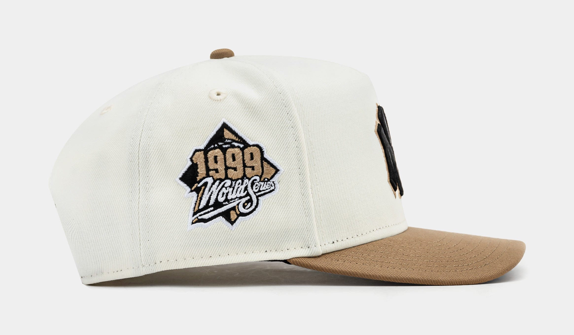 NEW ERA Shoe Palace Exclusive New York Yankees Curve 950AF Snapback Mens Hat (Chrome/Khaki)