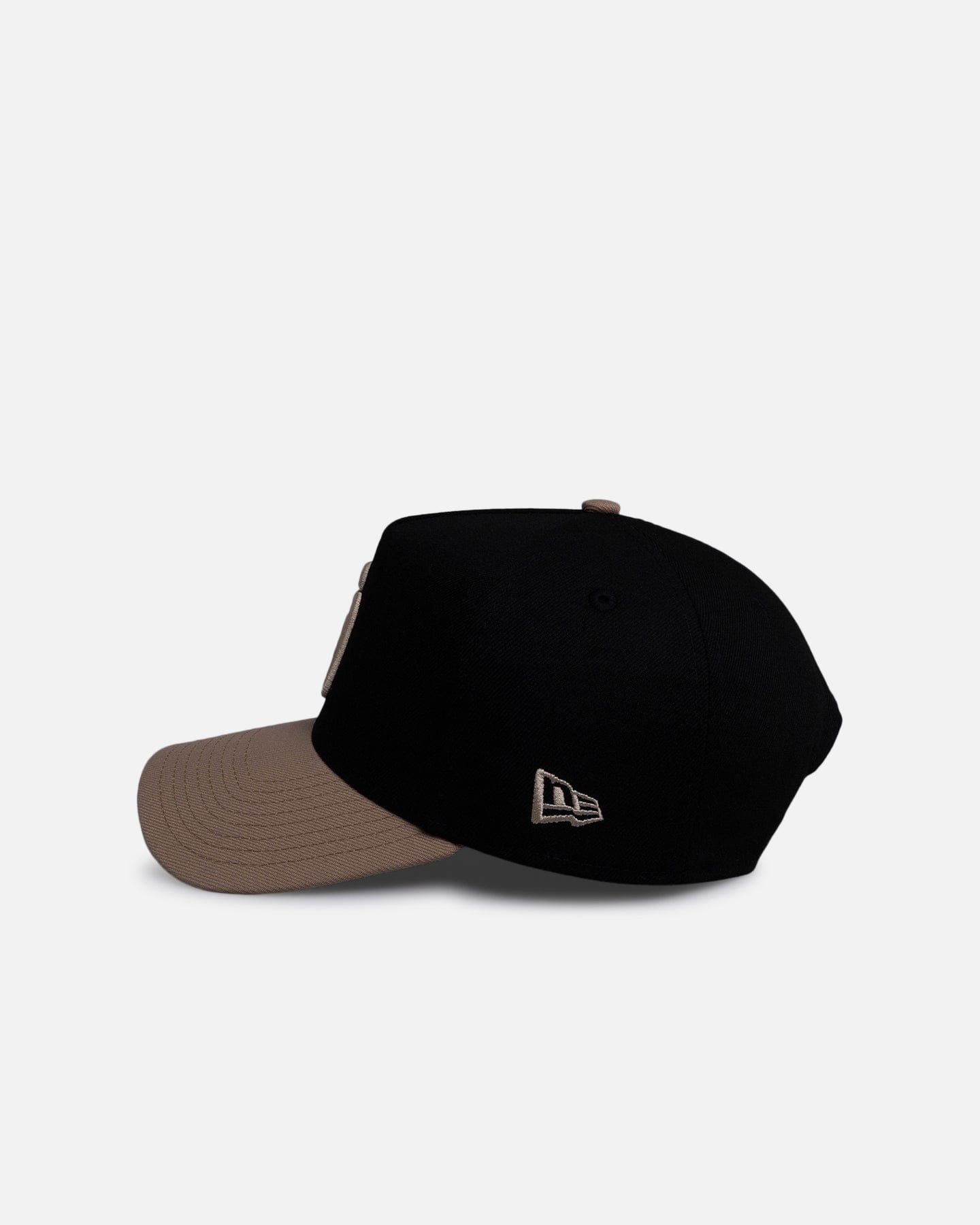 New Era San Diego Padres Black Camel 9FORTY A - Frame Snapback Black/Camel