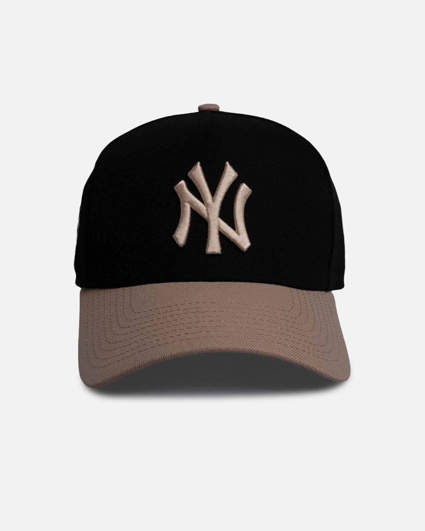 New Era New York Yankees Black Camel 9FORTY A - Frame Snapback Black/Camel