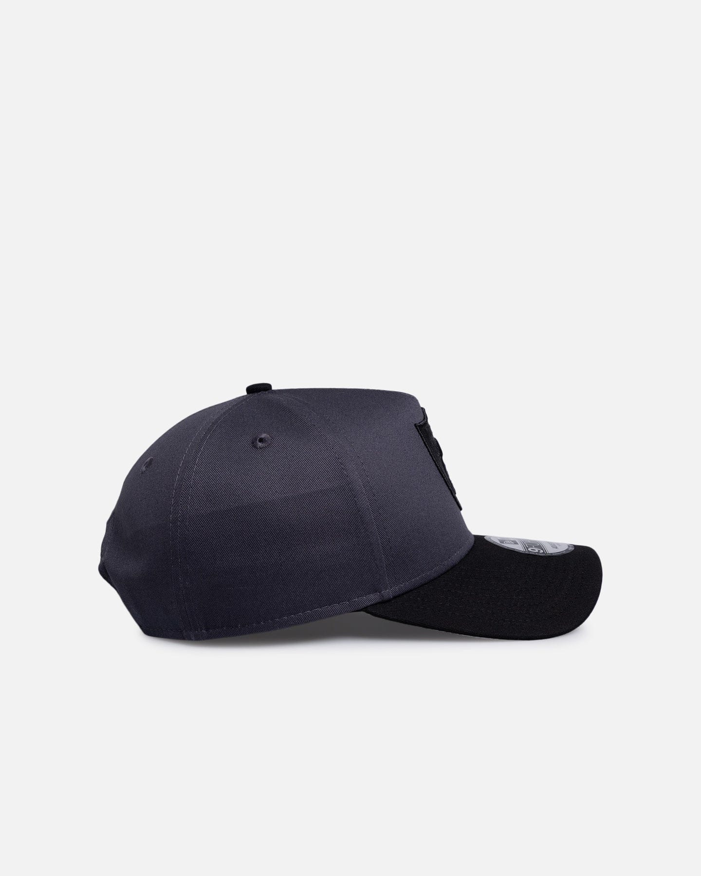 New Era Las Vegas Raiders Graphite Black 9FORTY A - Frame Snapback Black/Grey