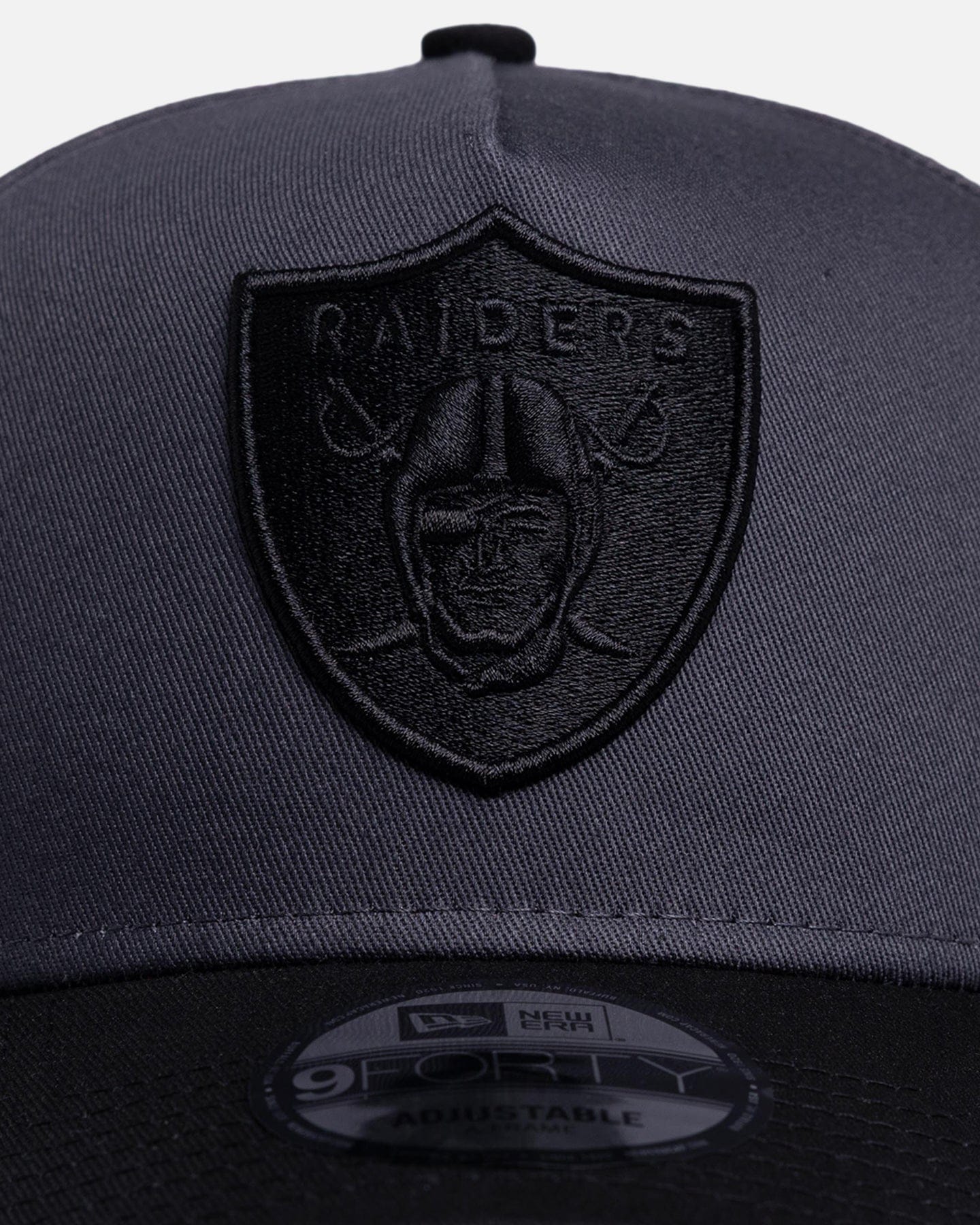 New Era Las Vegas Raiders Graphite Black 9FORTY A - Frame Snapback Black/Grey