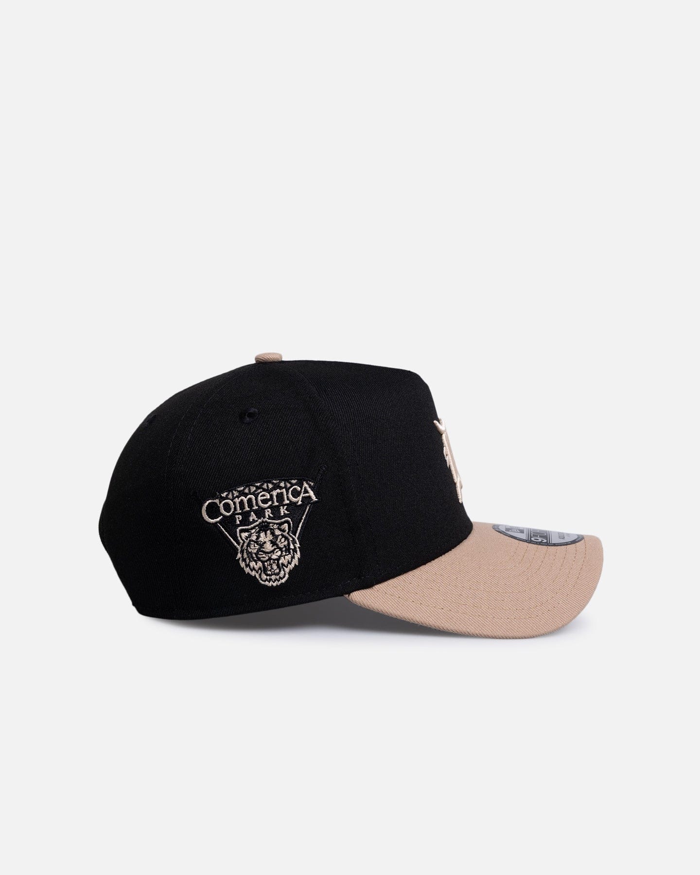 New Era Detroit Tigers Black Camel 9FORTY A - Frame Snapback Black/Camel