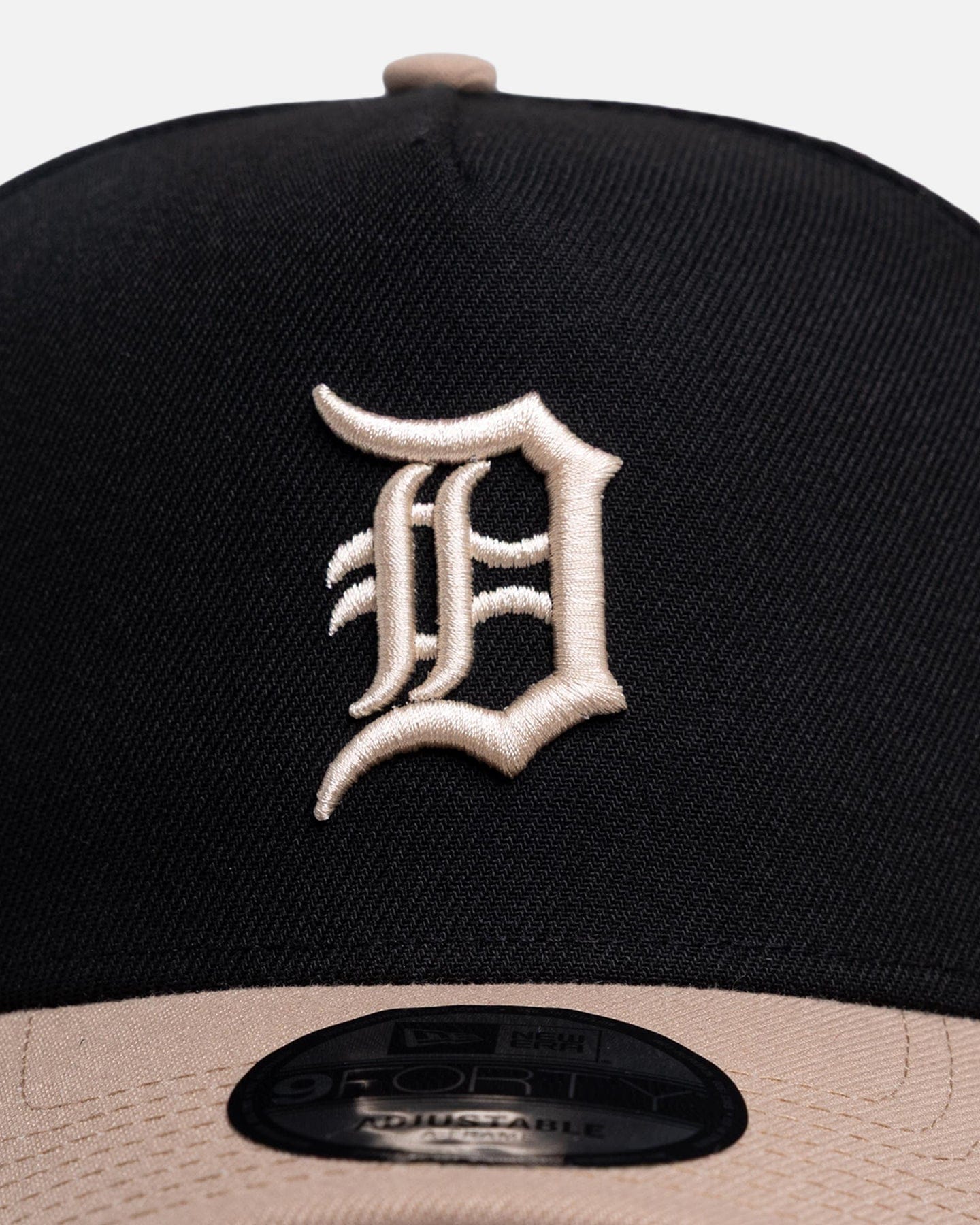 New Era Detroit Tigers Black Camel 9FORTY A - Frame Snapback Black/Camel
