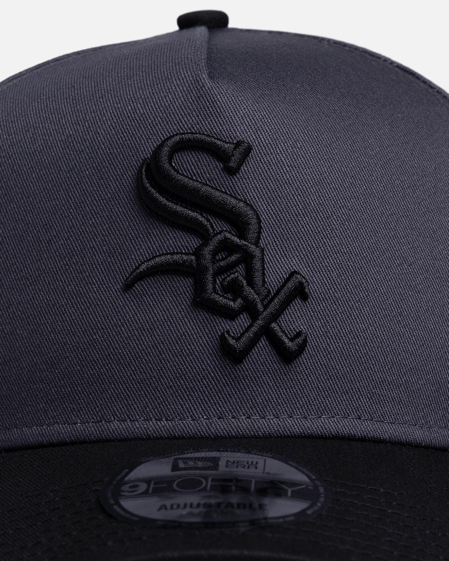 New Era Chicago White Sox Graphite Black 9FORTY A - Frame Snapback Black/Grey