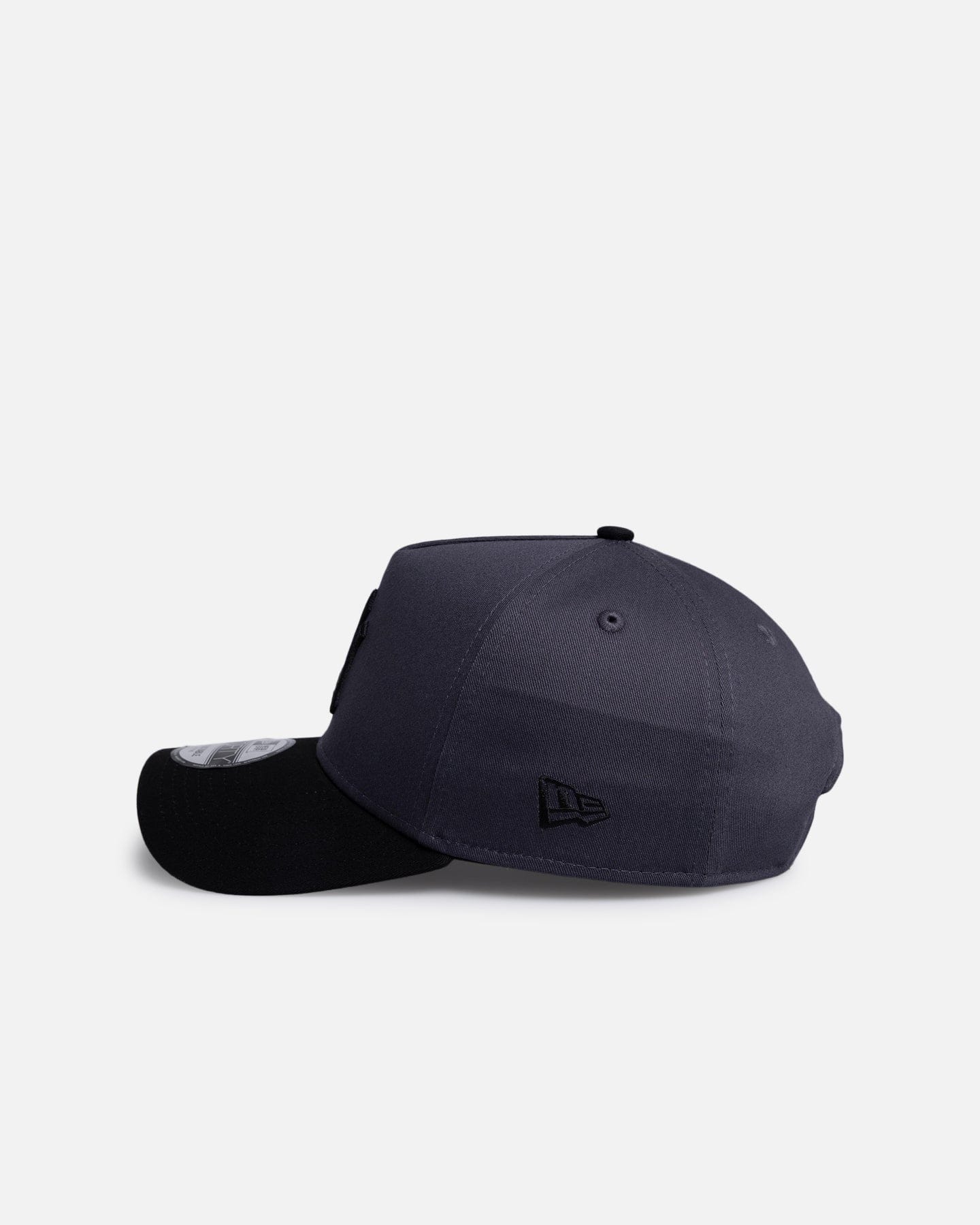 New Era New York Yankees Graphite Black 9FORTY A - Frame Snapback Black/Grey