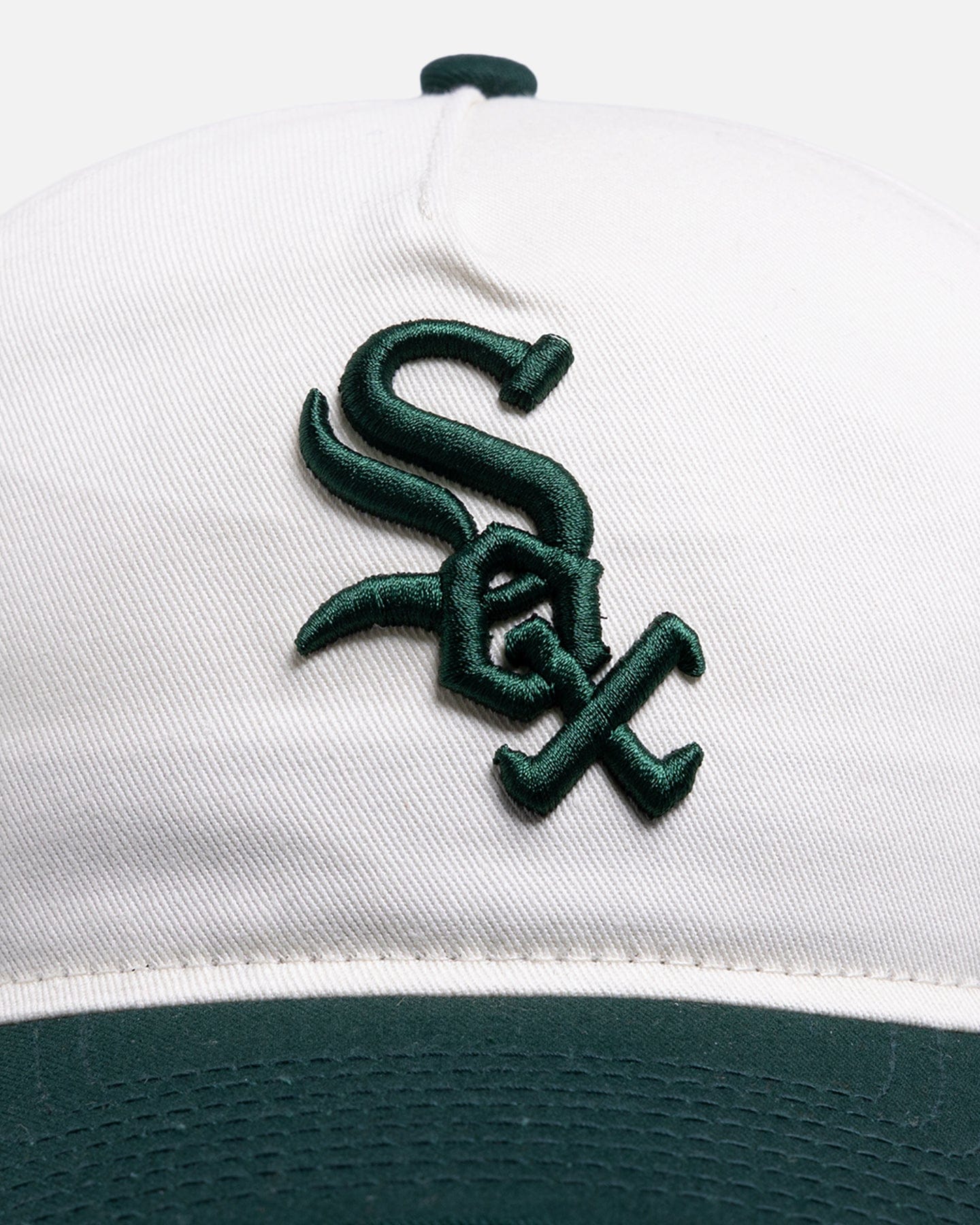 New Era Chicago White Sox Dark Green Chrome 9FORTY A - Frame Unstructured Snapback White/Green