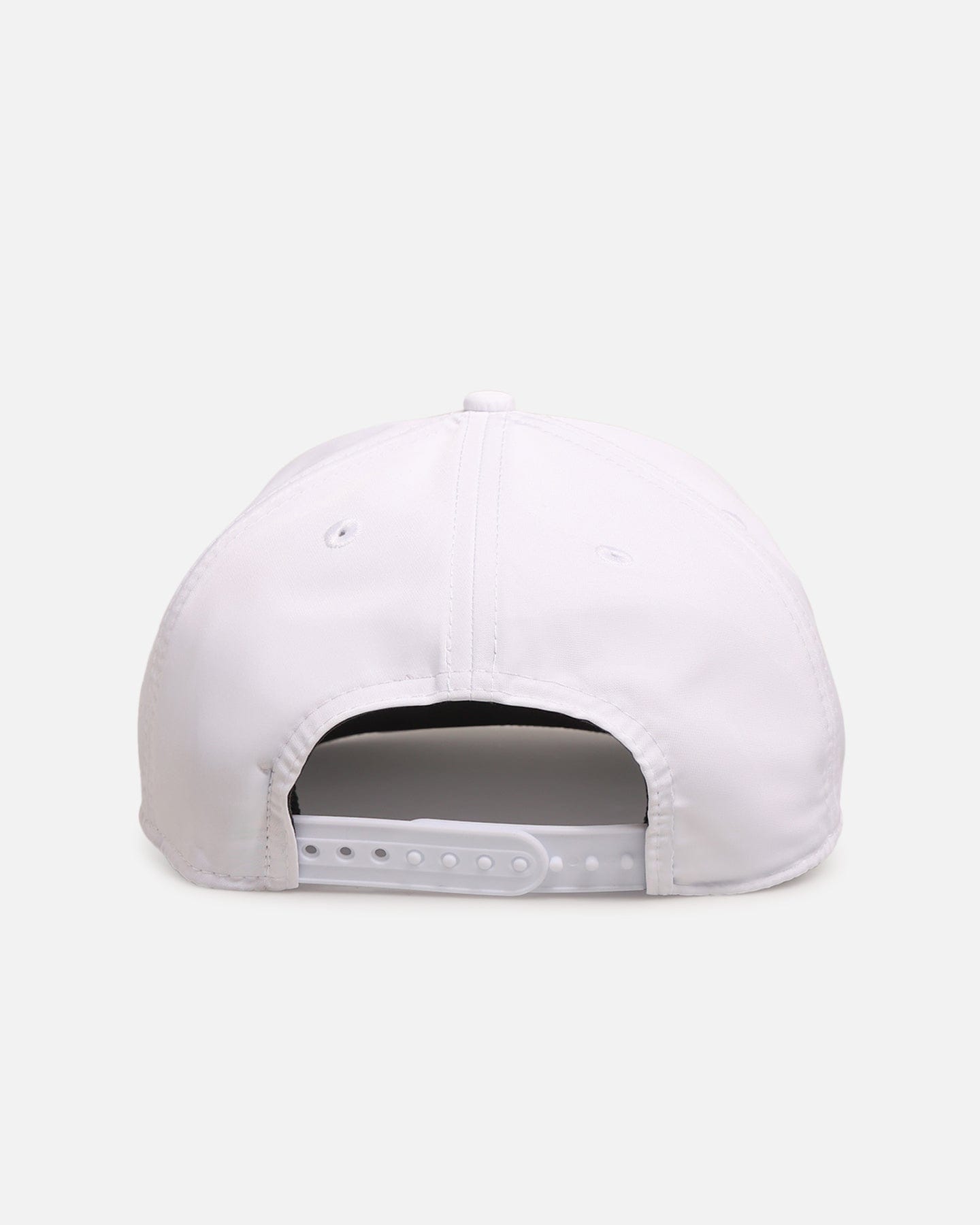 New Era Crushers Gold Club Liv Golf 9SEVENTY Stretch Snapback White