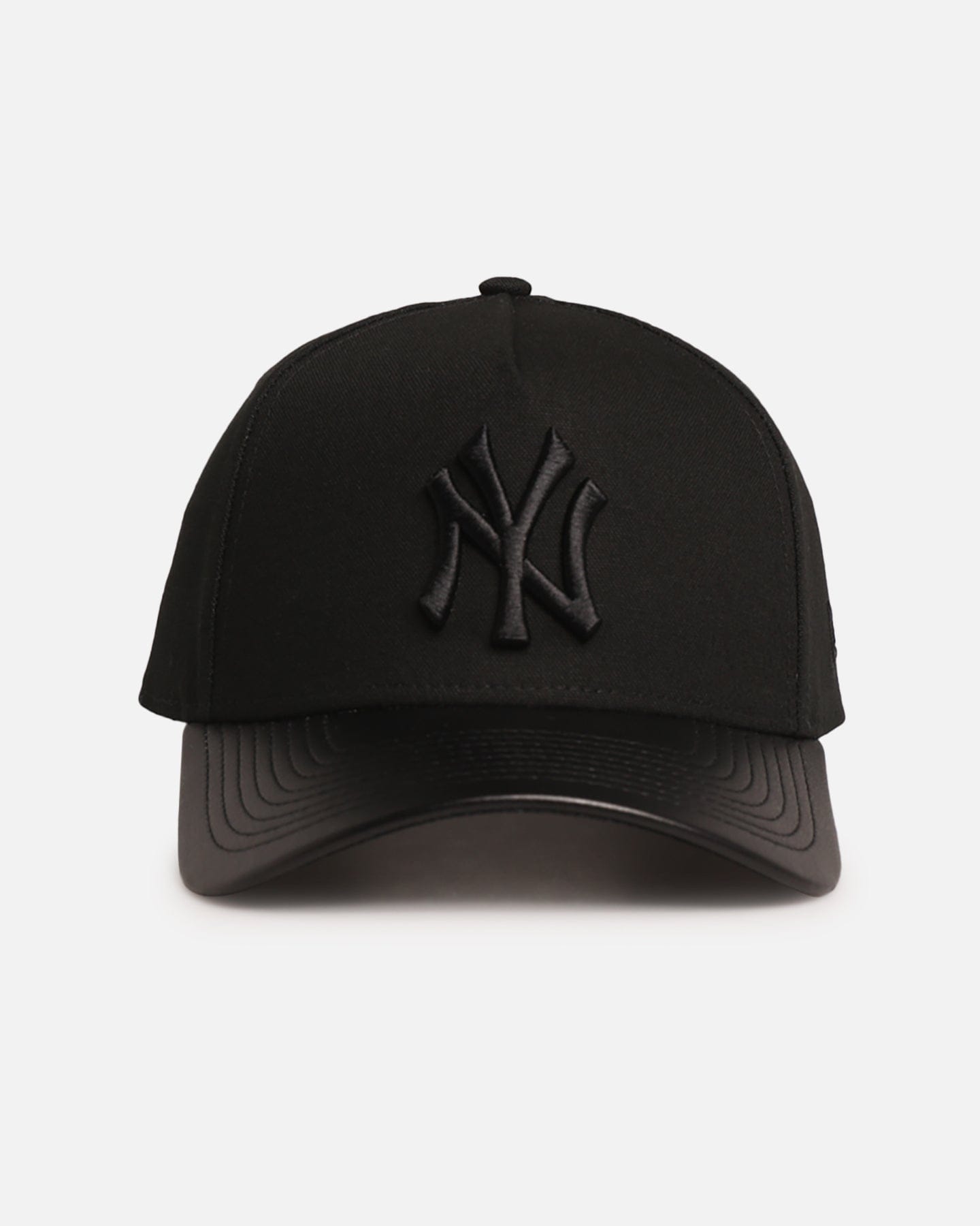 New Era New York Yankees Canvas Leather 9FORTY A - Frame Snapback Black