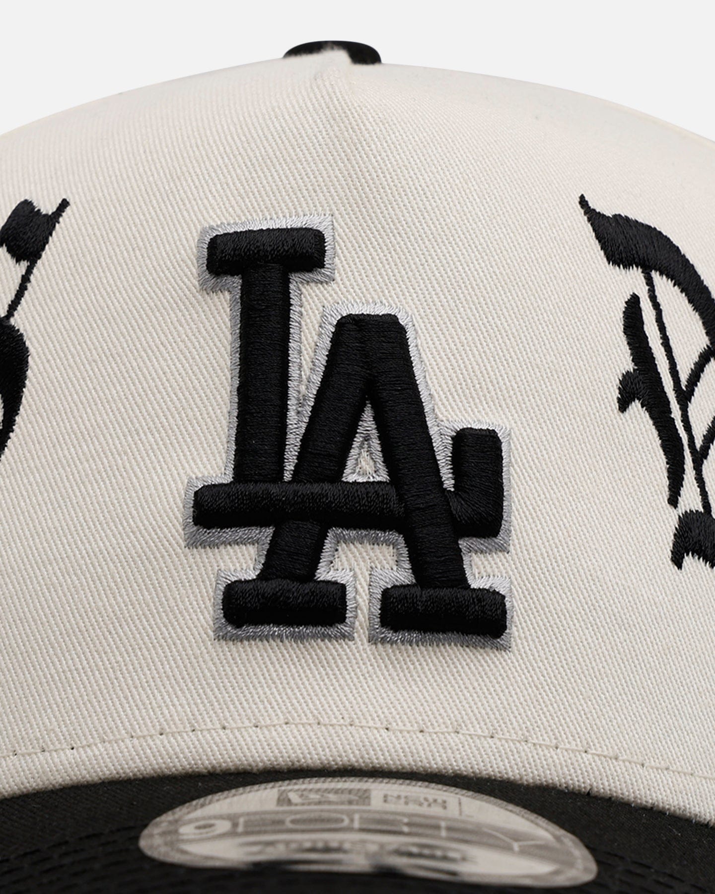 New Era Los Angeles Dodgers Gothic Script Two Tone 9FORTY A - Frame Snapback Chrome/Black