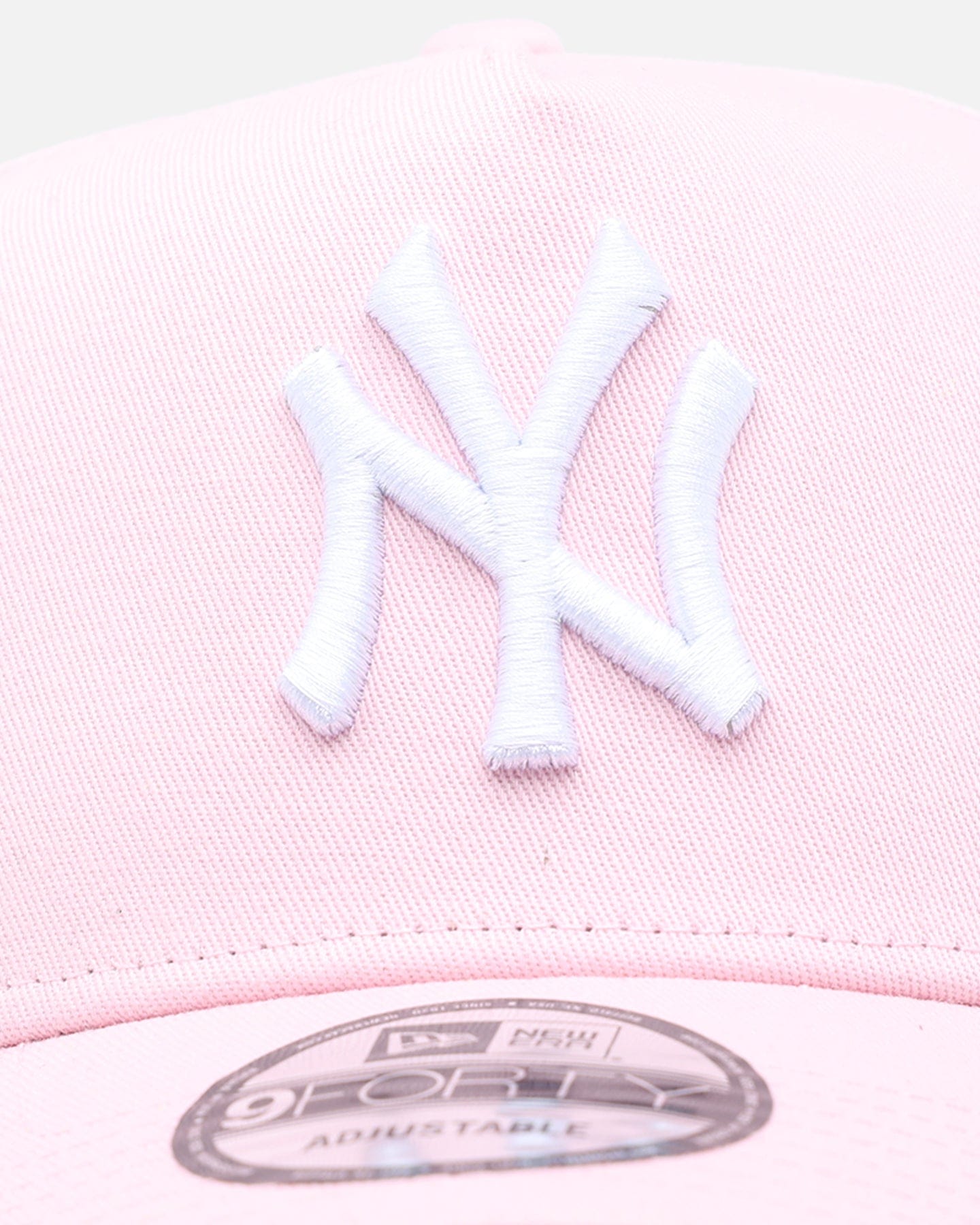 New Era New York Yankees Polychromatic 9FORTY A - Frame Snapback Pink