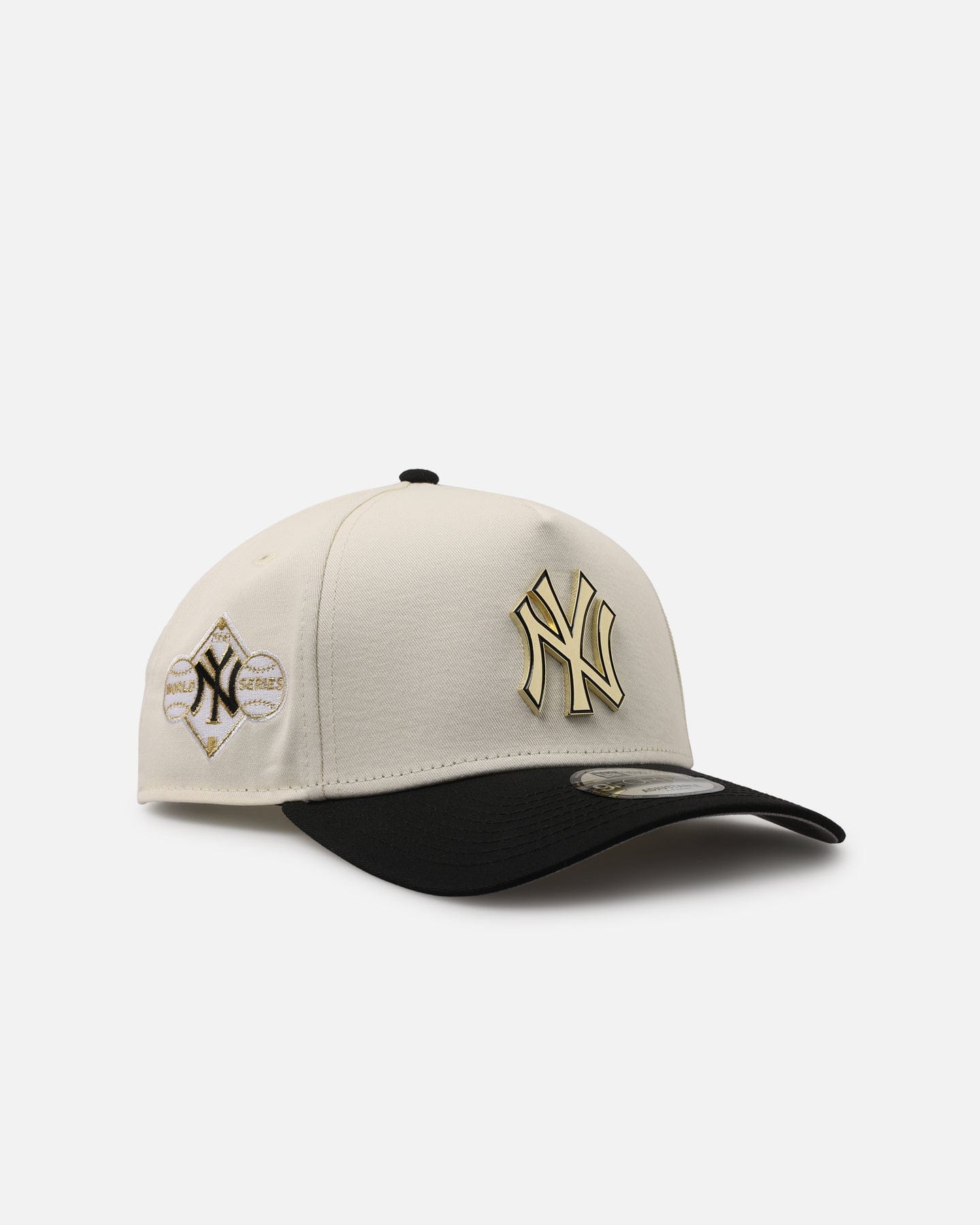 New Era New York Yankees Gold Medal Badge 9FORTY A - Frame Snapback White/Black/Green