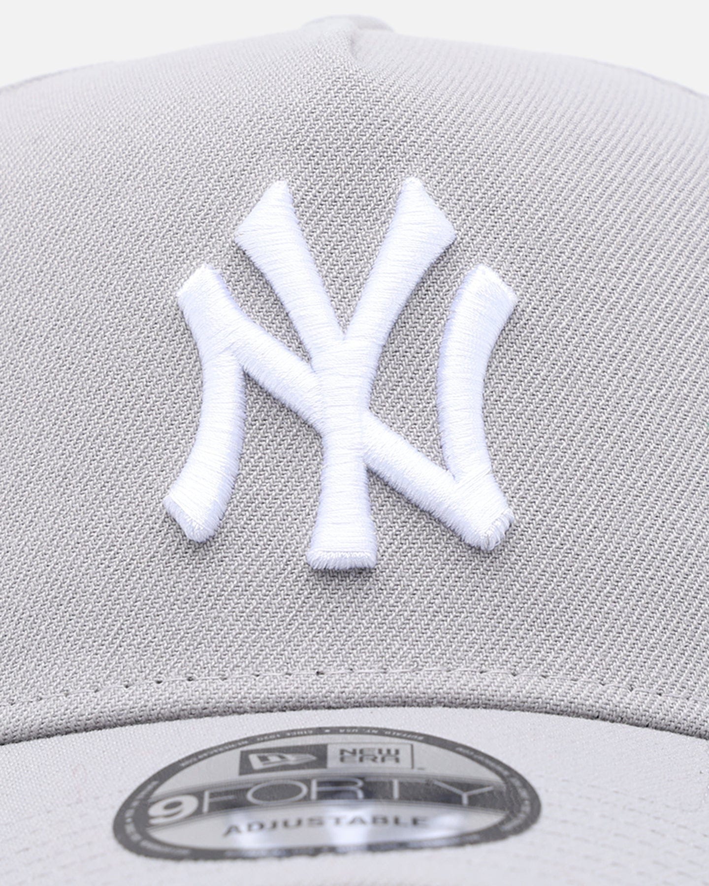 New Era New York Yankees Polychromatic 9FORTY A - Frame Snapback Grey