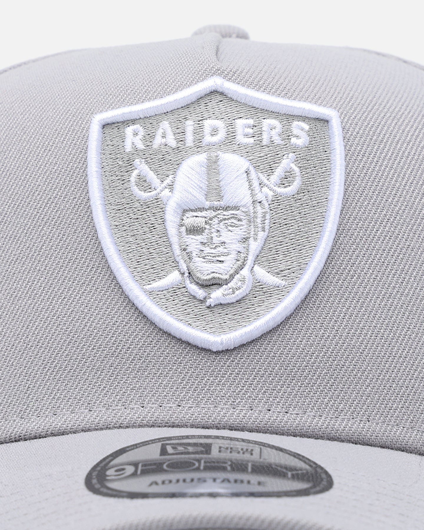 New Era Las Vegas Raiders Polychromatic 9FORTY A - Frame Snapback Grey