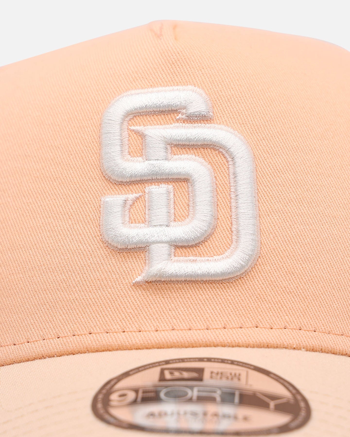 New Era San Diego Padres Peaches 9FORTY A - Frame Snapback Peach