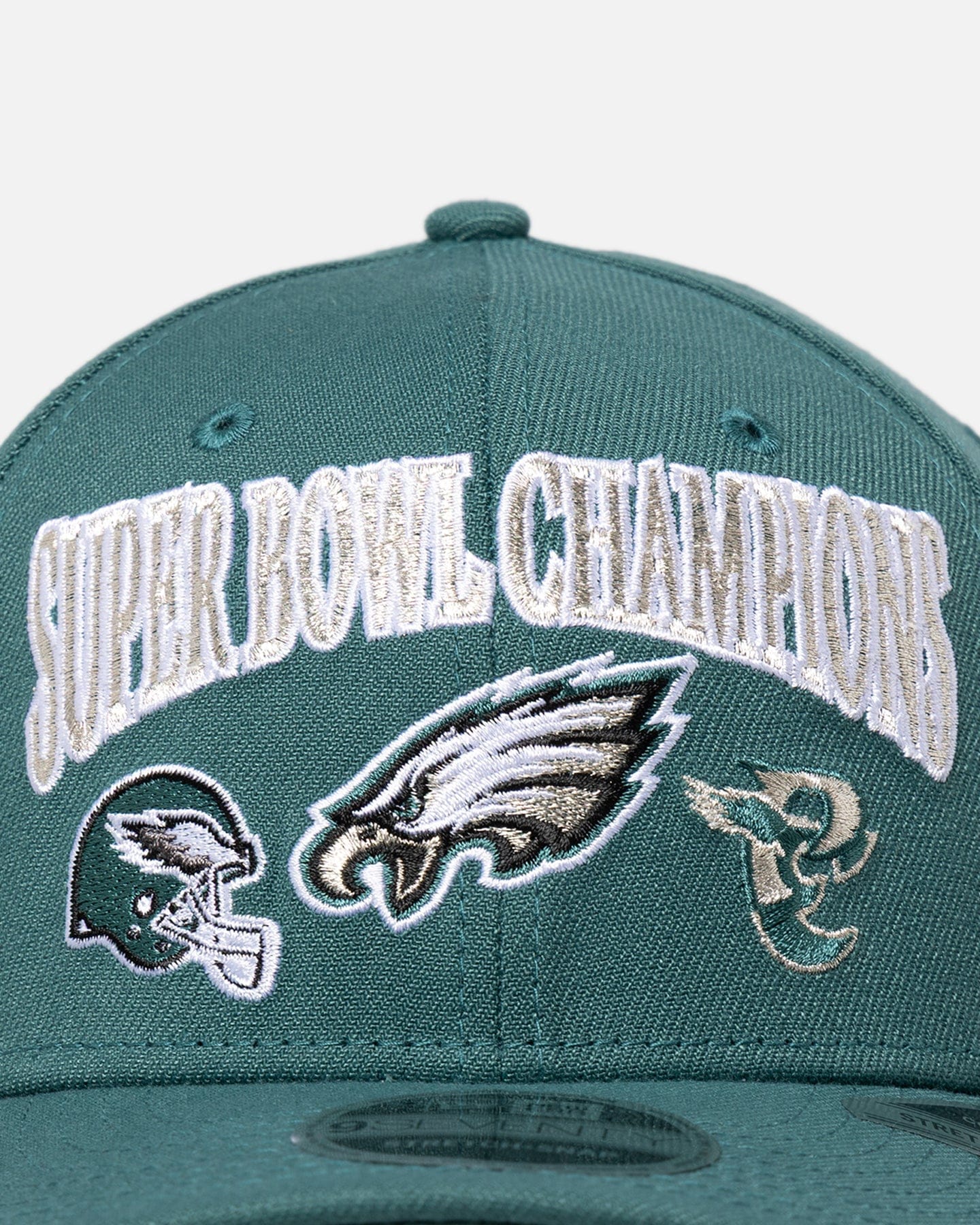 New Era Philadelphia Eagles Super Bowl Champs 9SEVENTY Stretch Snapback Official Team Colour
