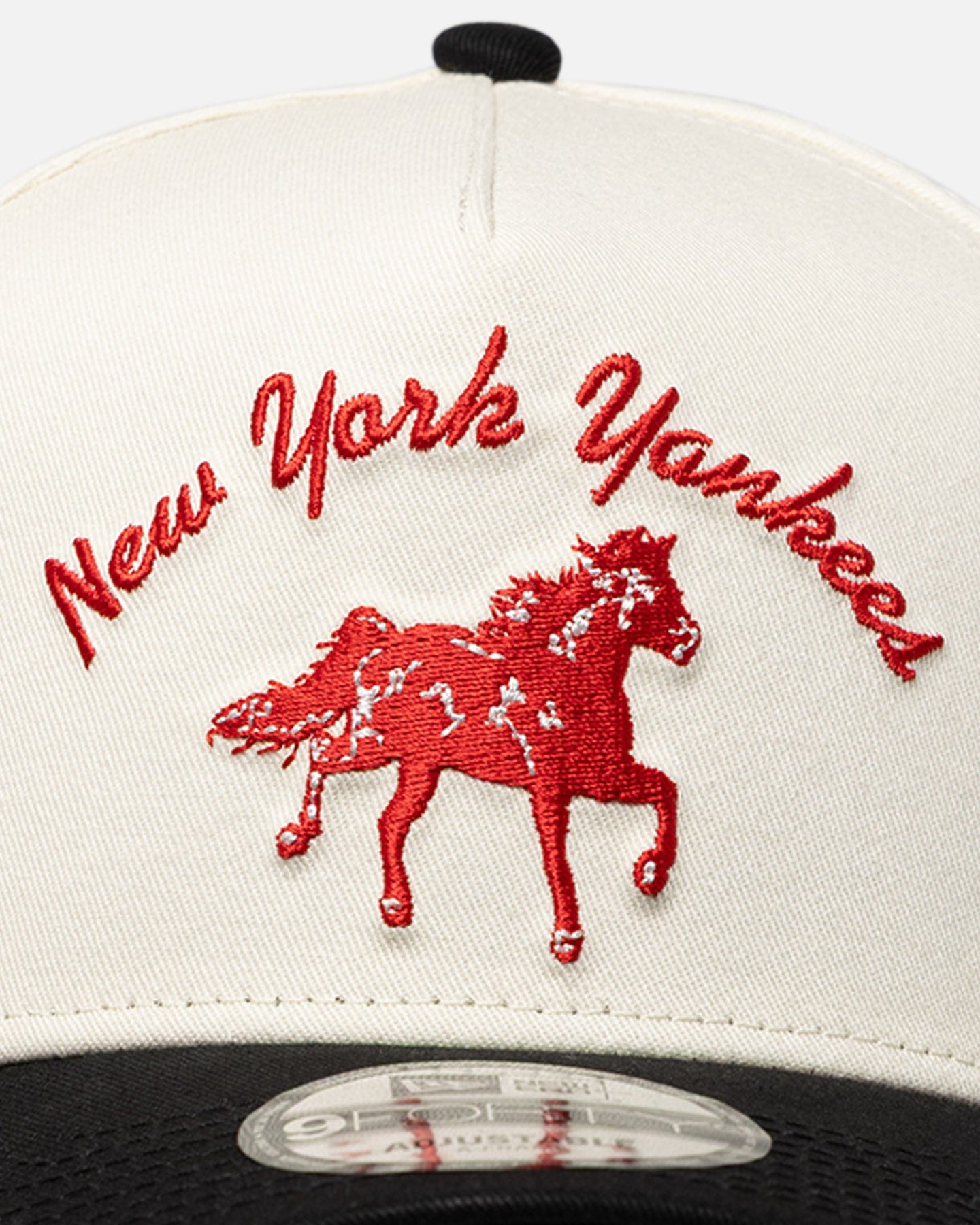 New Era New York Yankees Galloping Horse 9FORTY A - Frame Snapback White/Black