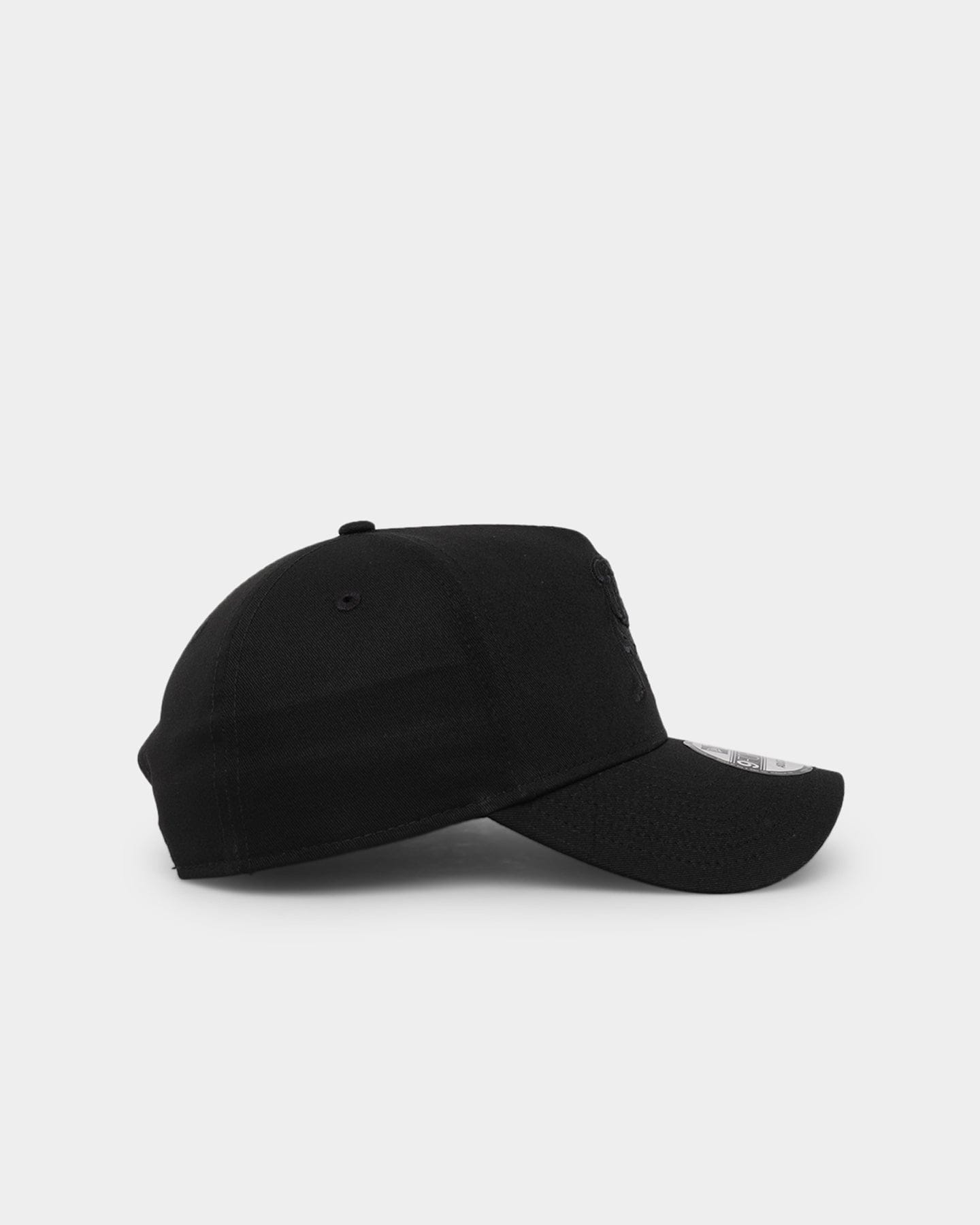 New Era Canterbury - Bankstown Bulldogs Black On Black 9FORTY A - Frame Snapback Black