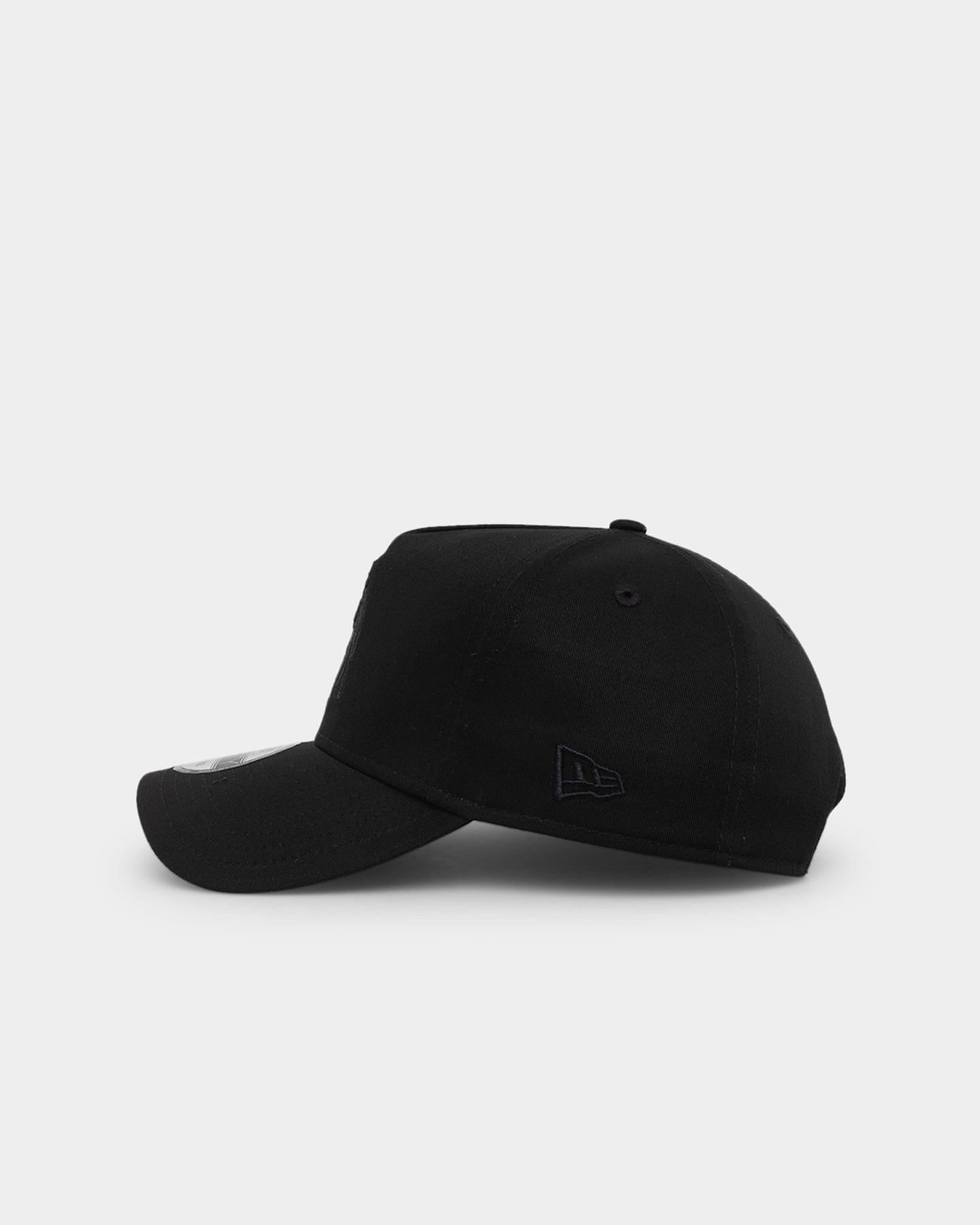 New Era Canterbury - Bankstown Bulldogs Black On Black 9FORTY A - Frame Snapback Black