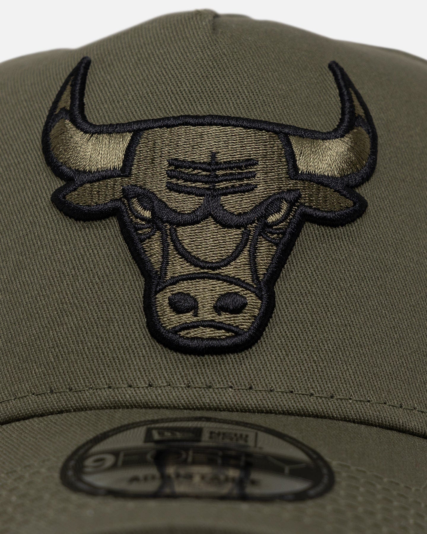 New Era Chicago Bulls Olive/Black 9FORTY A - Frame Snapback Olive/Black