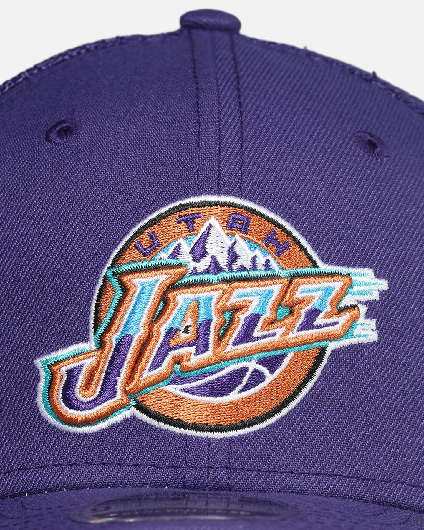 New Era Utah Jazz HWC 9SEVENTY Trucker Stretch Snapback Dark Purple