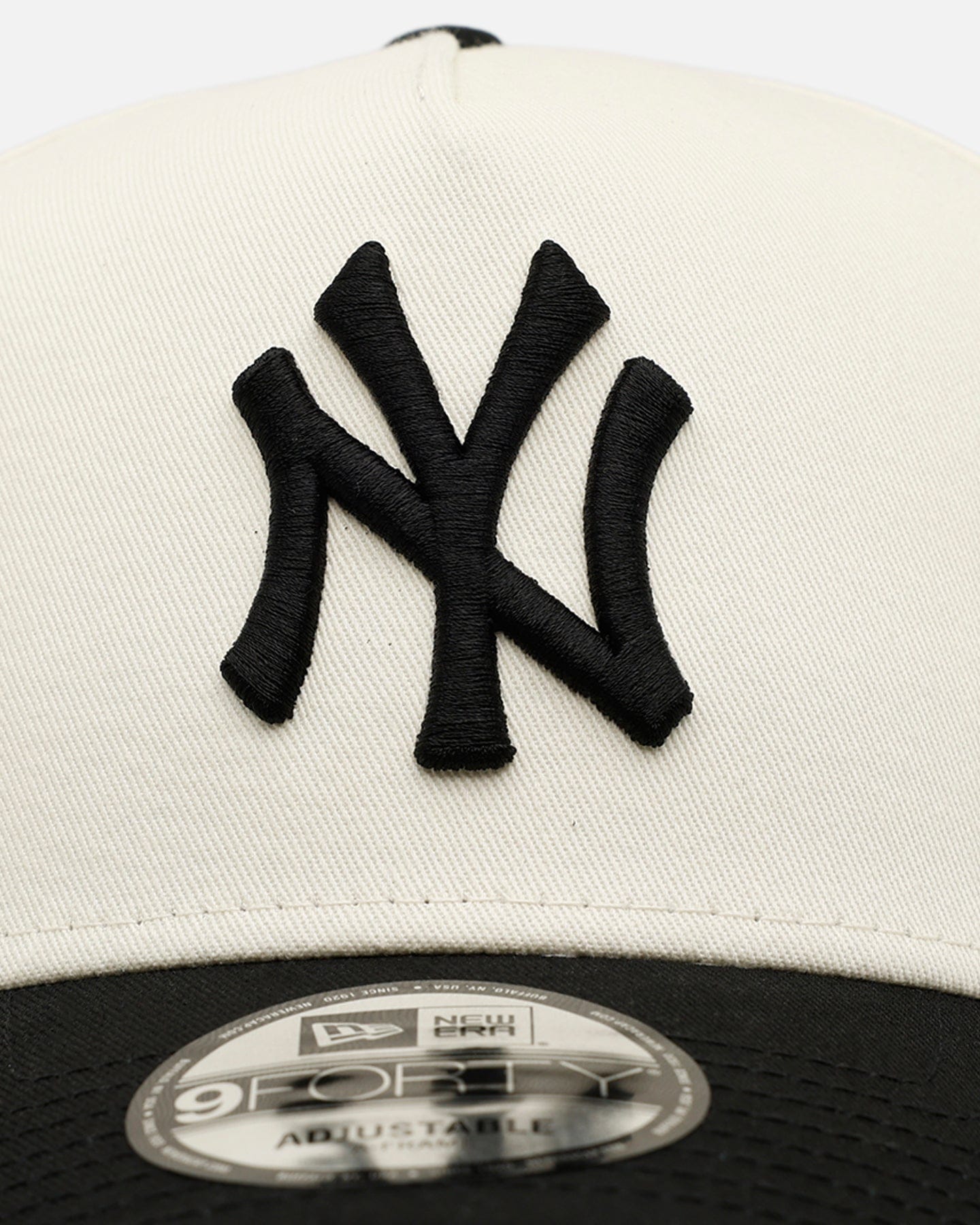 New Era New York Yankees Easy Chrome Black 9FORTY A - Frame Snapback Chrome/Black