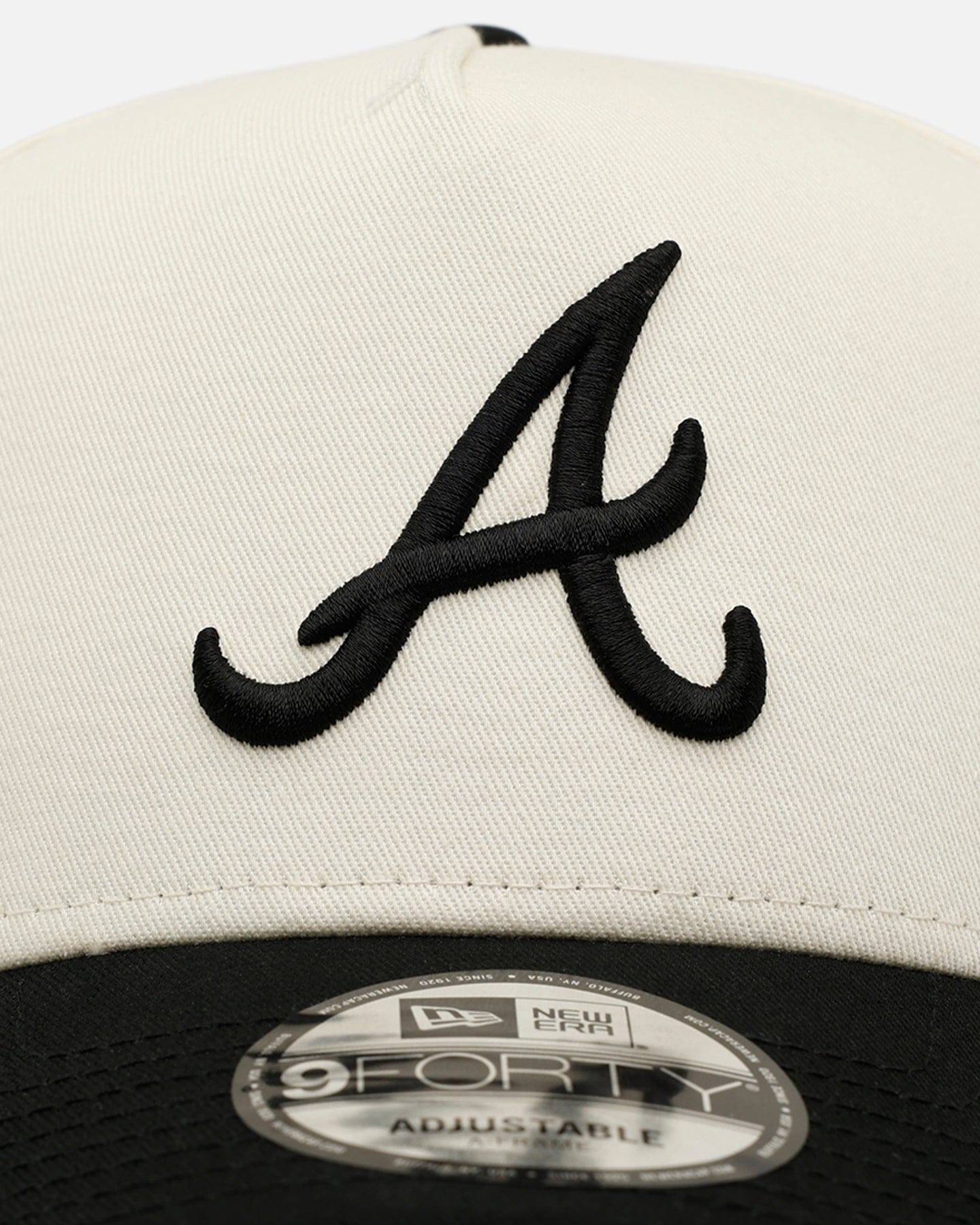 New Era Atlanta Braves Easy Chrome Black 9FORTY A - Frame Snapback Chrome/Black