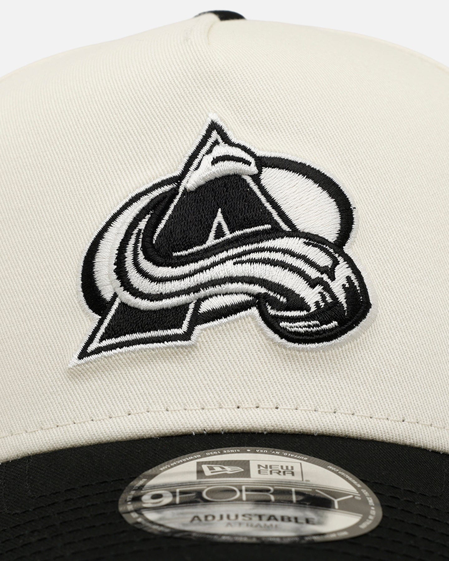 New Era Colorado Avalanche Easy Chrome Black 9FORTY A - Frame Snapback Chrome/Black