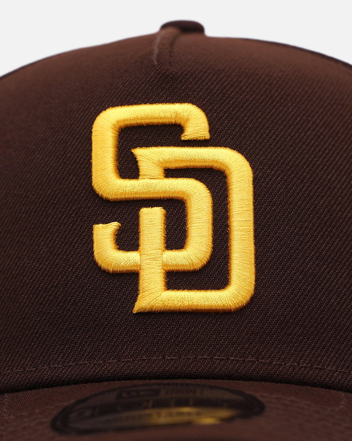 New Era San Diego Padres Floral Side Patch 9FORTY A - Frame Snapback Official Team Color