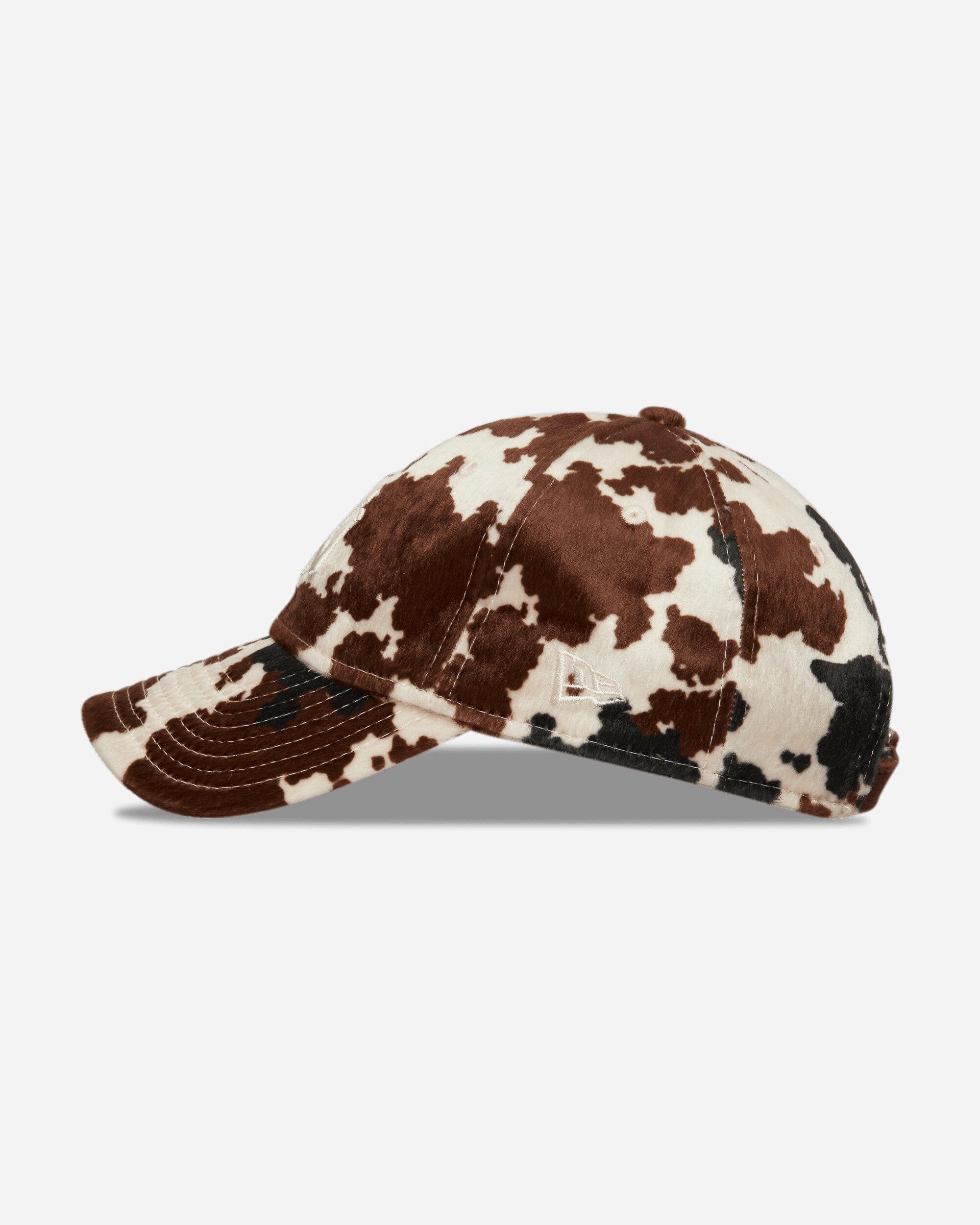 New Era New York Yankees Animal Print 9TWENTY Adjustable Cap Beige