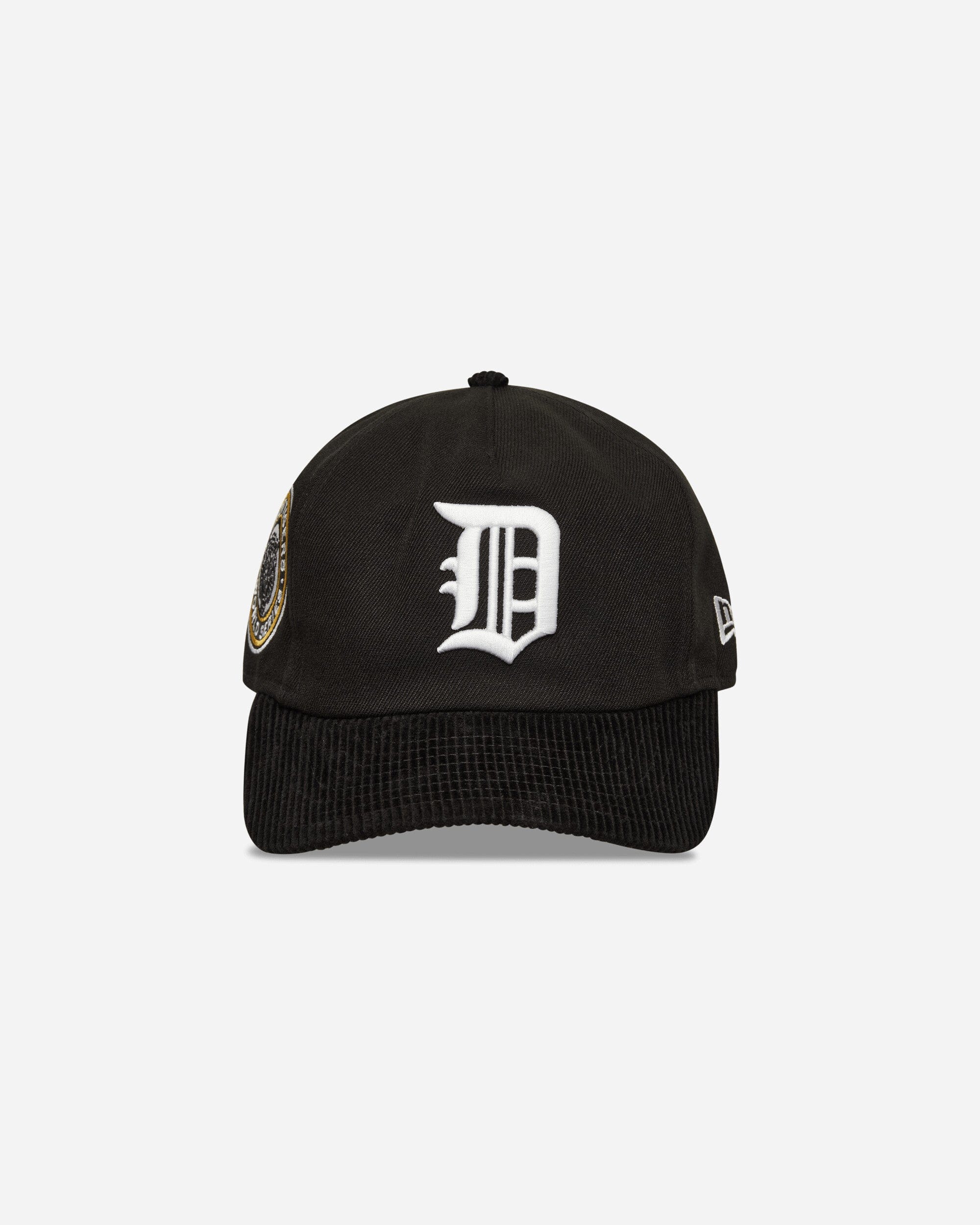 New Era Detroit Tigers MLB Cooperstown Cord 19TWENTY Adjustable Cap Black