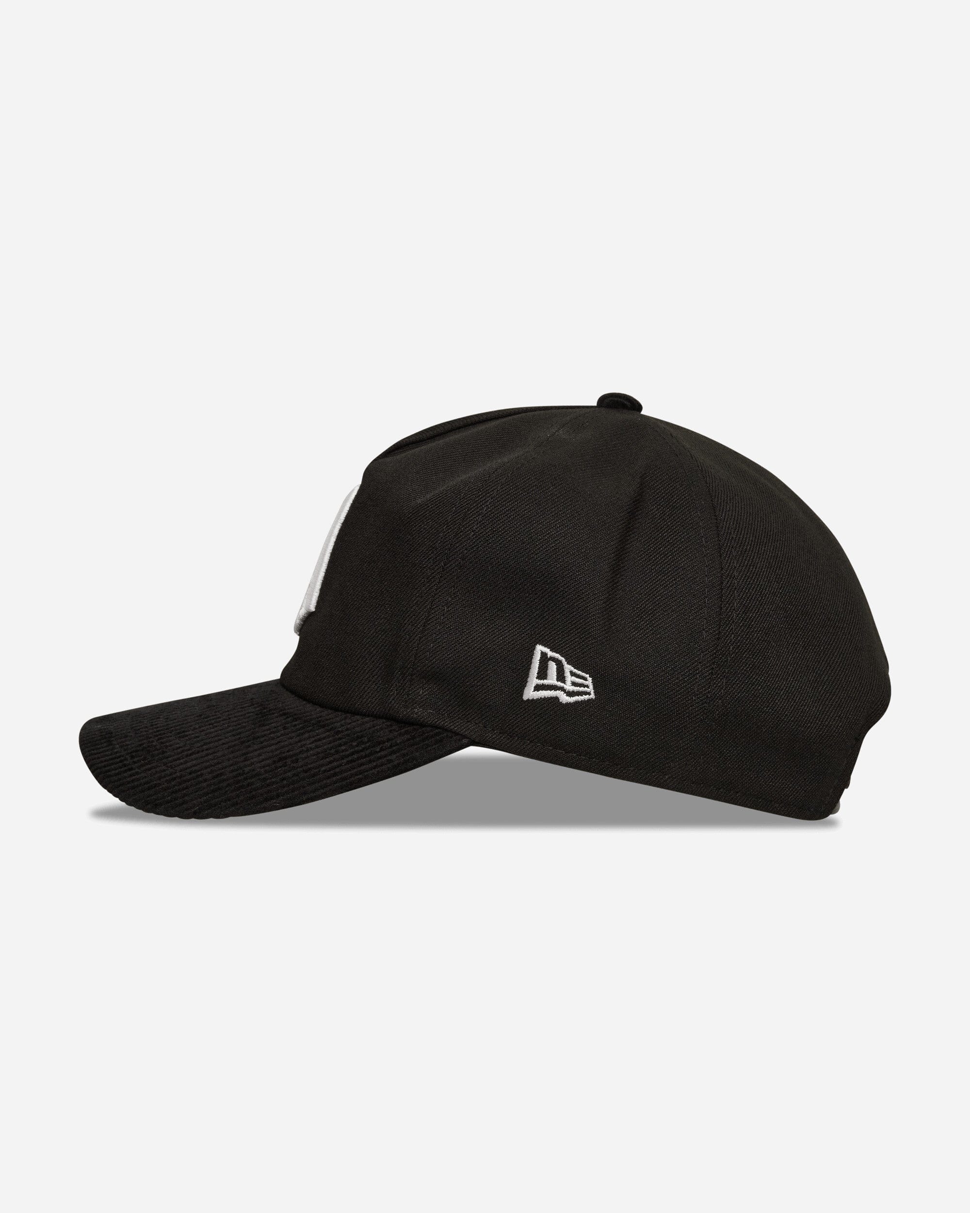 New Era Detroit Tigers MLB Cooperstown Cord 19TWENTY Adjustable Cap Black