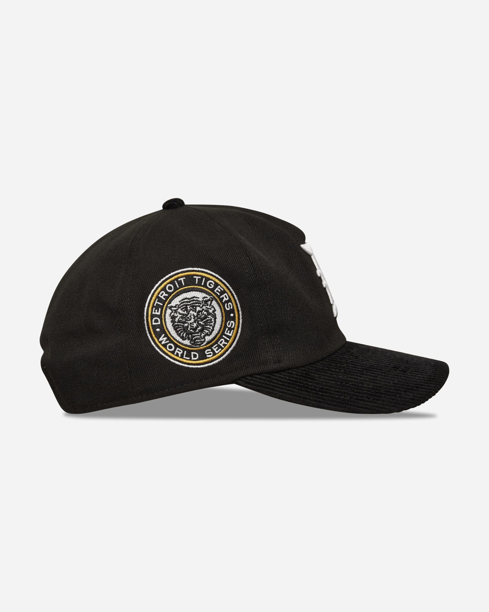 New Era Detroit Tigers MLB Cooperstown Cord 19TWENTY Adjustable Cap Black
