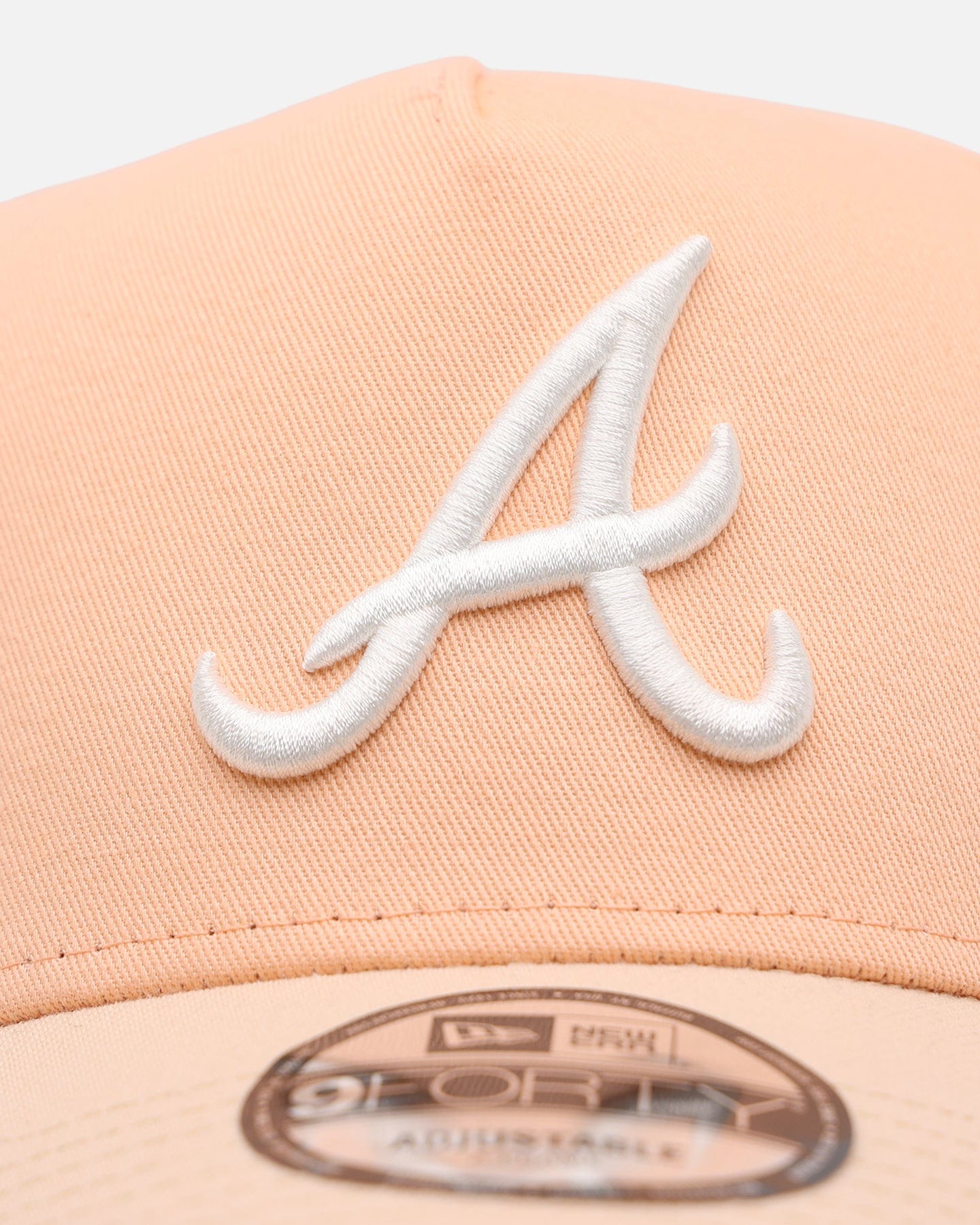 New Era Atlanta Braves Peaches 9FORTY A - Frame Snapback Peach