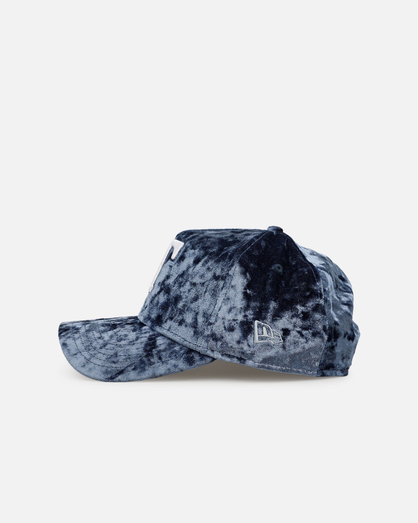 New Era Texas Rangers Crushed Blue Velvet 9FORTY A - Frame Snapback Blue