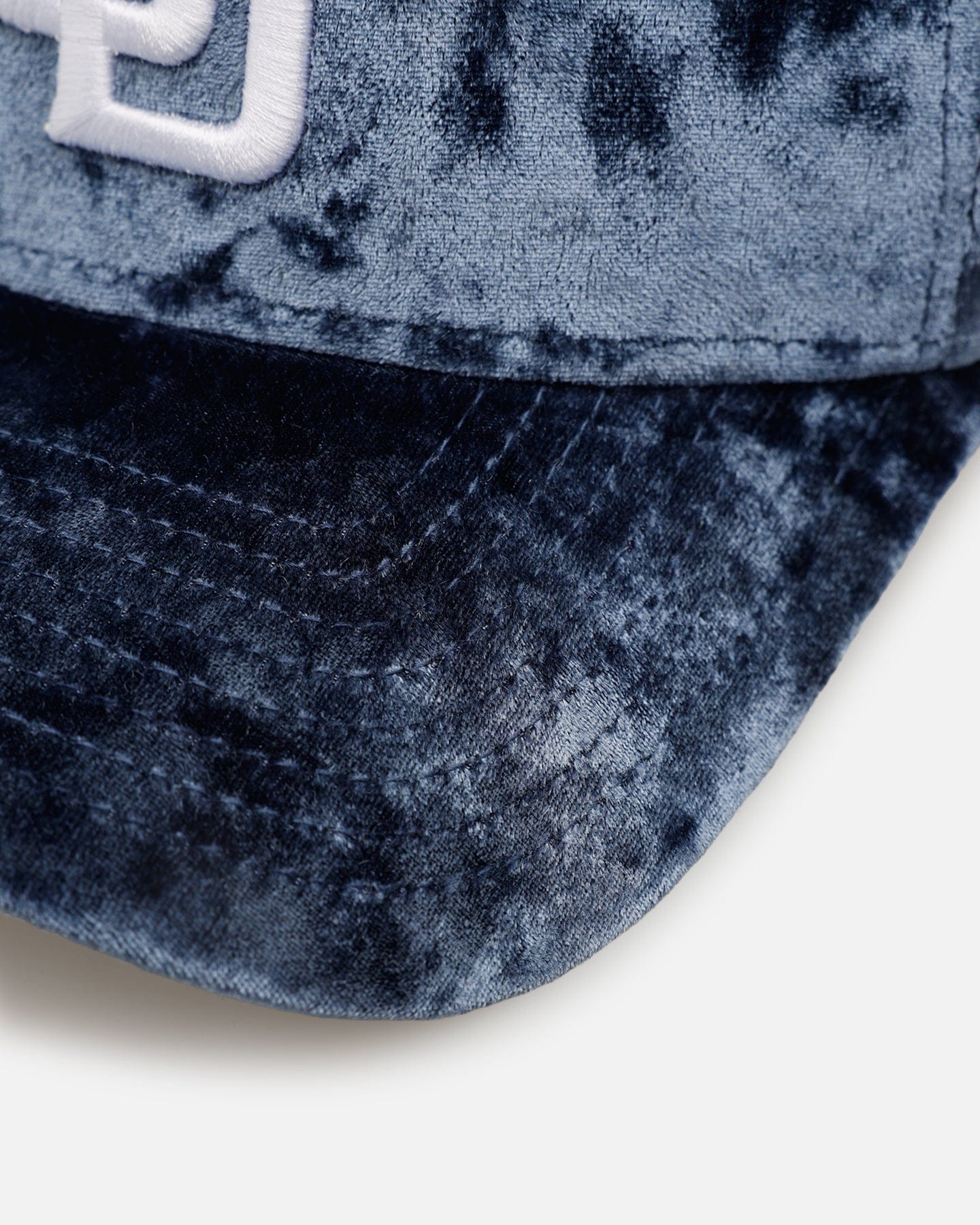 New Era San Diego Padres Crushed Blue Velvet 9FORTY A - Frame Snapback Blue