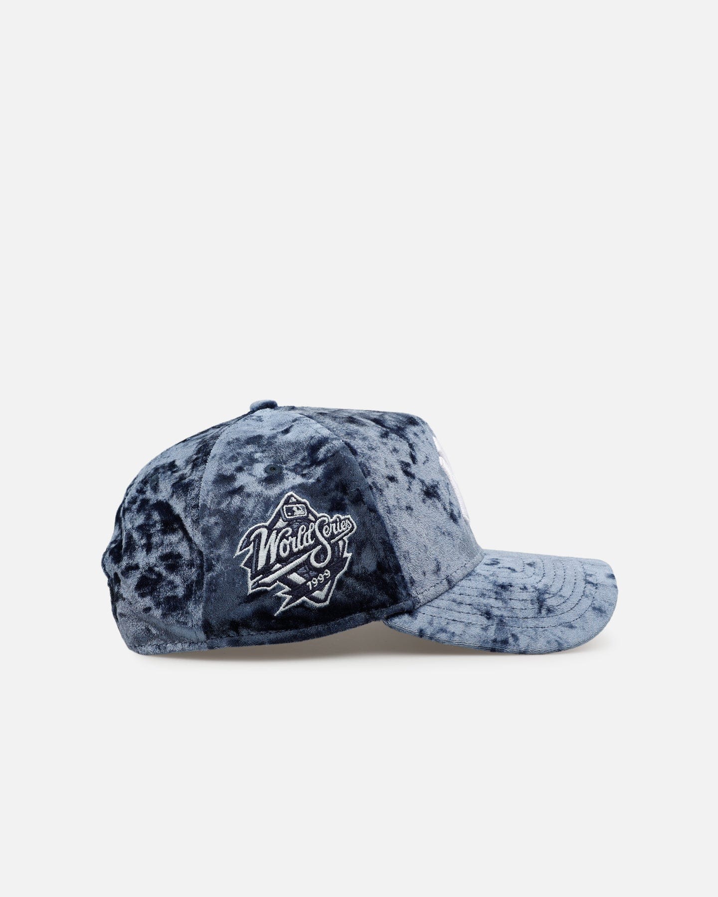 New Era New York Yankees Crushed Blue Velvet 9FORTY A - Frame Snapback Blue