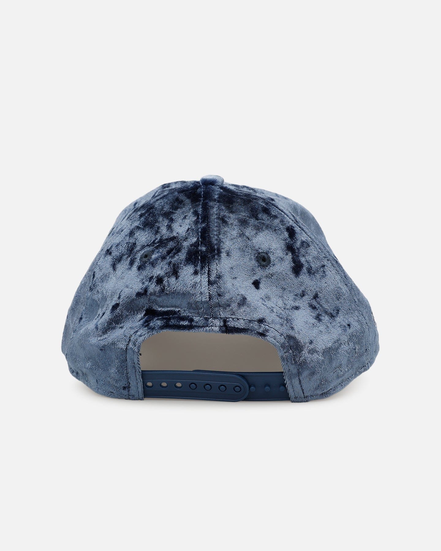 New Era New York Knicks Crushed Blue Velvet 9FORTY A - Frame Snapback Blue