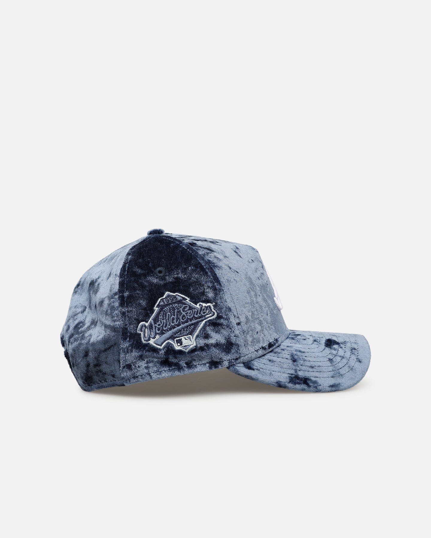 New Era Atlanta Braves Crushed Blue Velvet 9FORTY A - Frame Snapback Blue