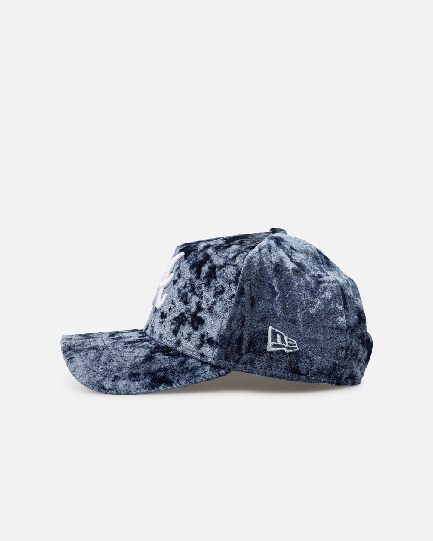 New Era Atlanta Braves Crushed Blue Velvet 9FORTY A - Frame Snapback Blue