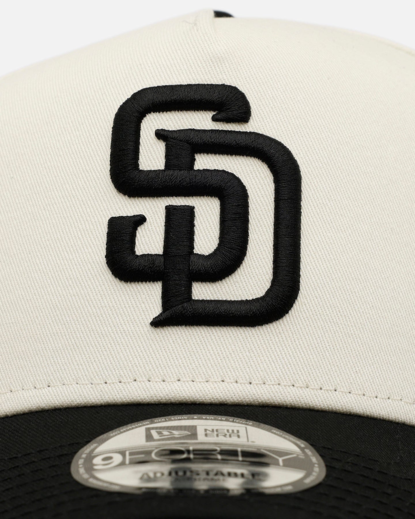 New Era San Diego Padres Easy Chrome Black 9FORTY A - Frame Snapback Chrome/Black