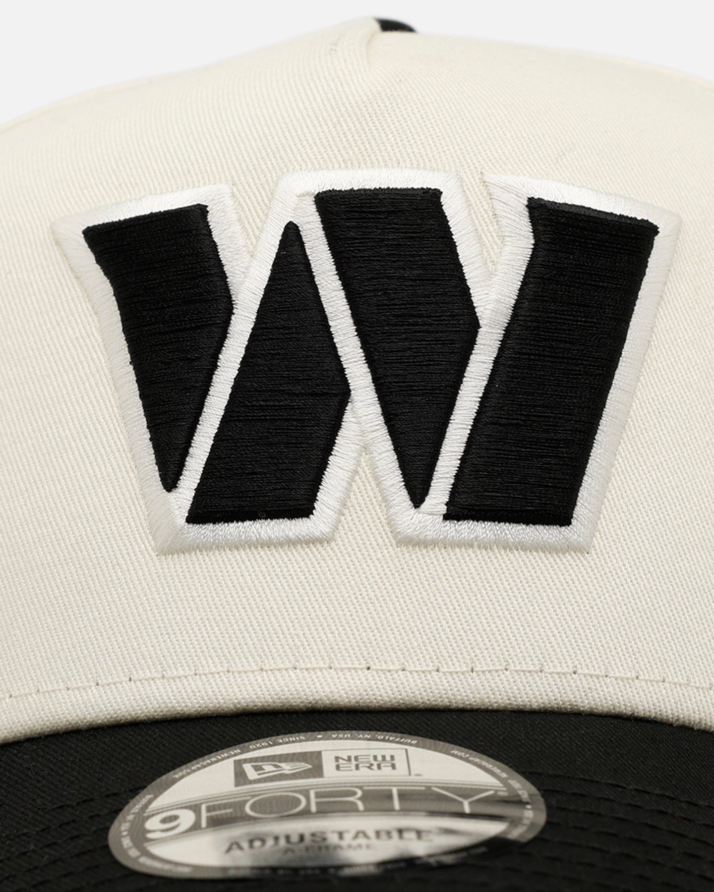 New Era Washington Commanders Easy Chrome Black 9FORTY A - Frame Snapback Chrome/Black