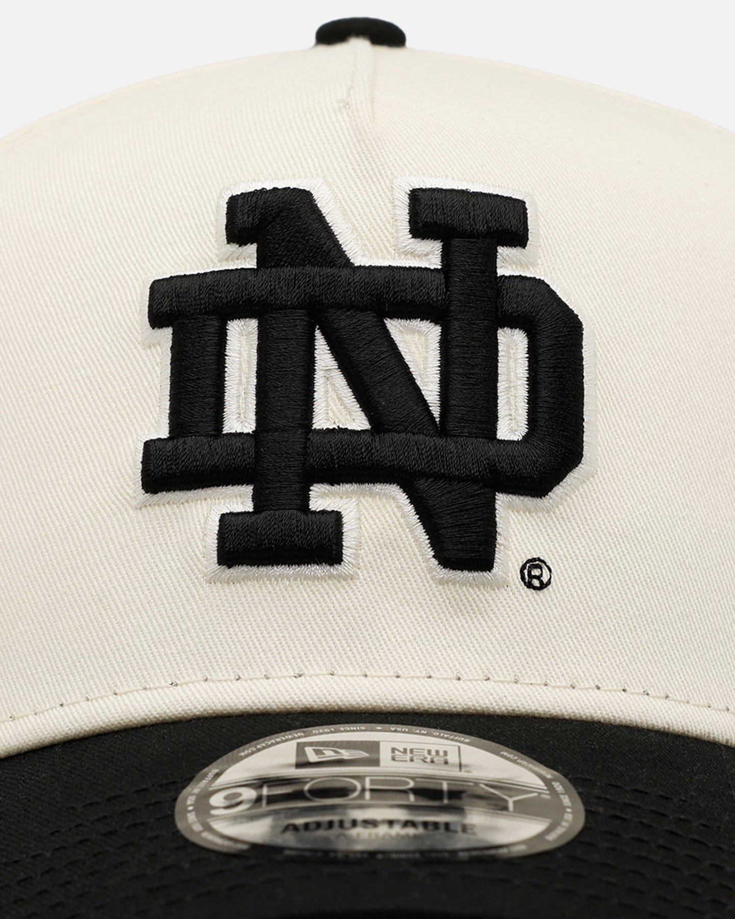 New Era Notre Dame Fighting Irish Easy Chrome Black 9FORTY A - Frame Snapback Chrome/Black