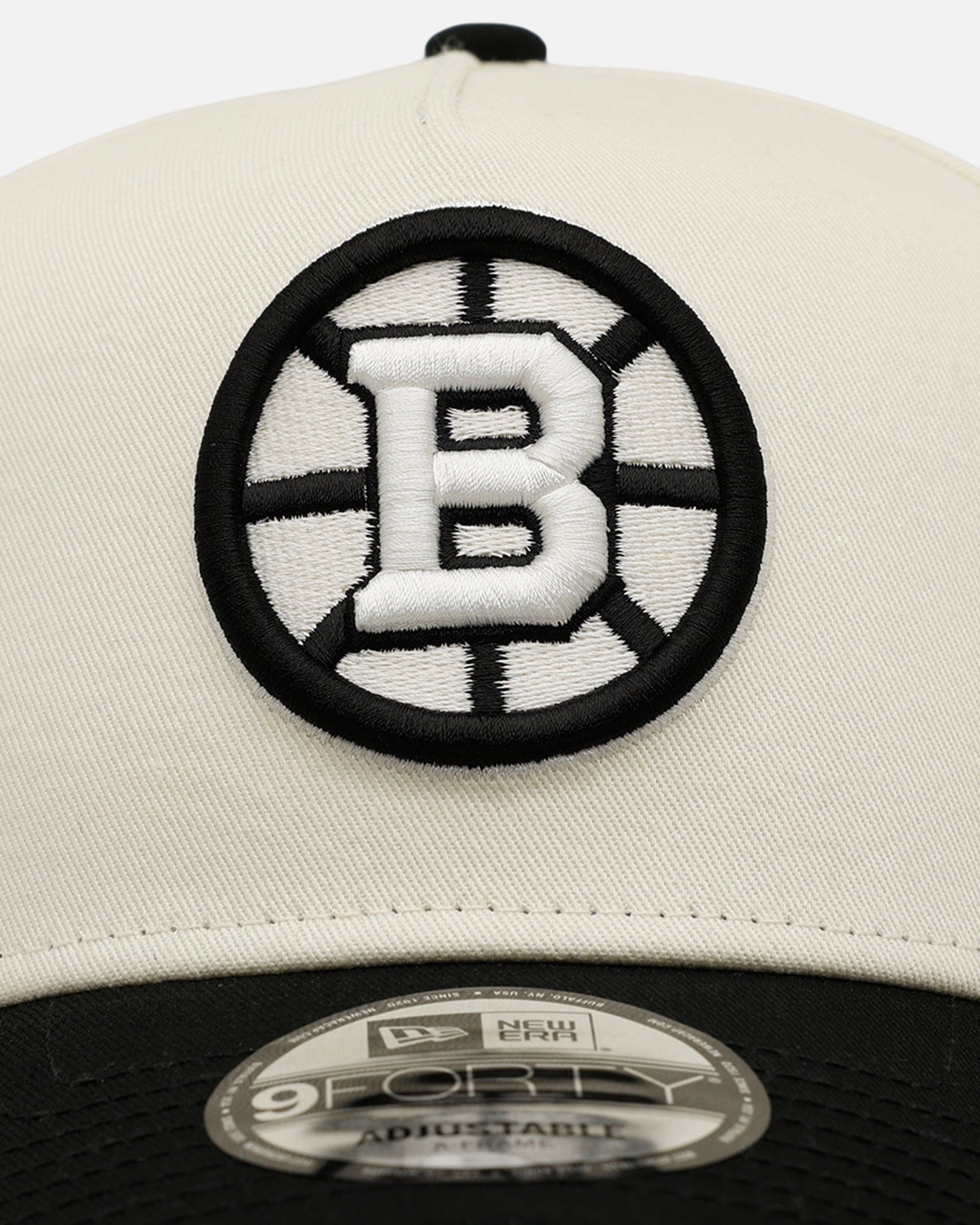 New Era Boston Bruins Easy Chrome Black 9FORTY A - Frame Snapback Chrome/Black